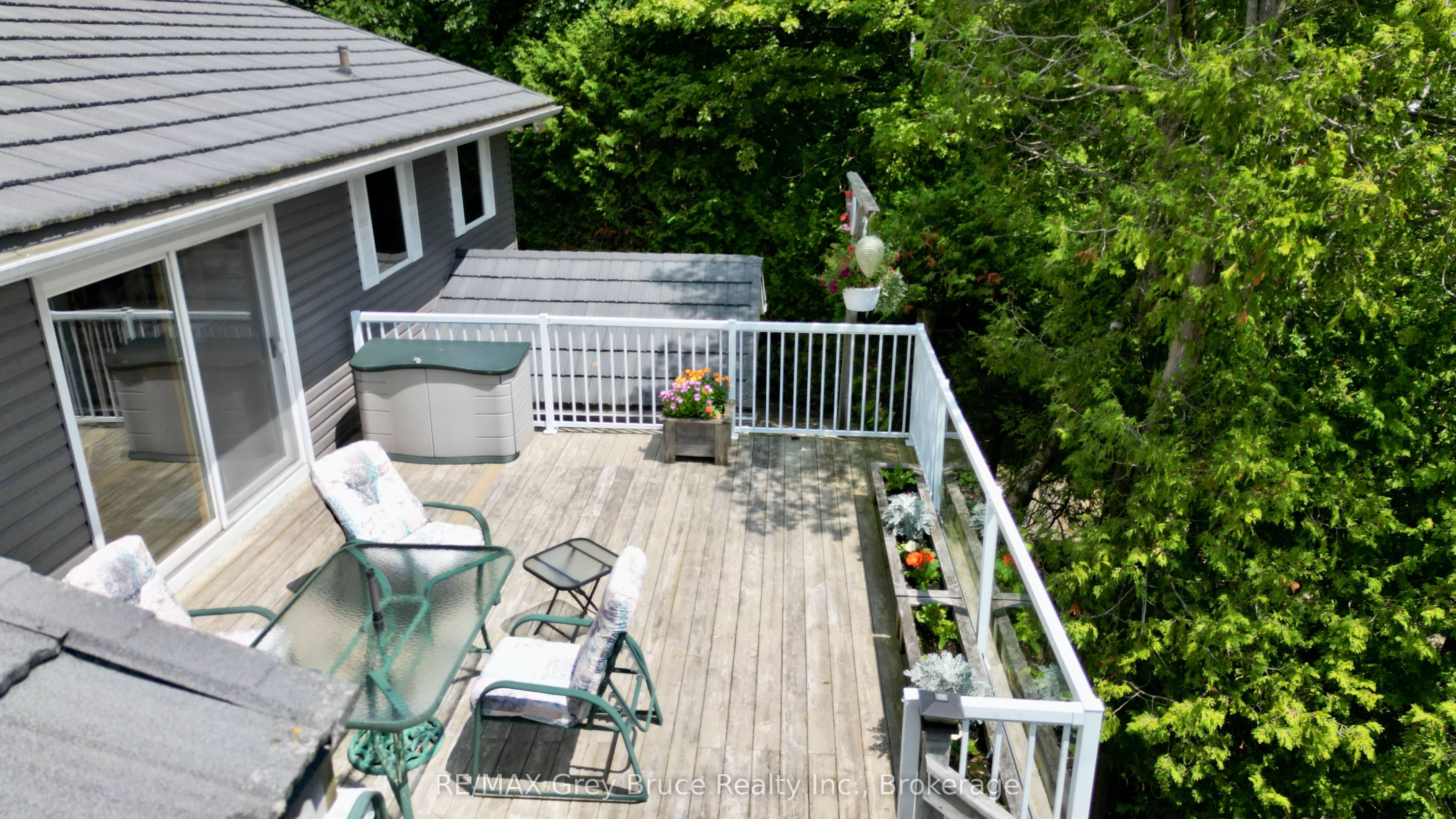 340 Barney's Boulevard Property Photo 5