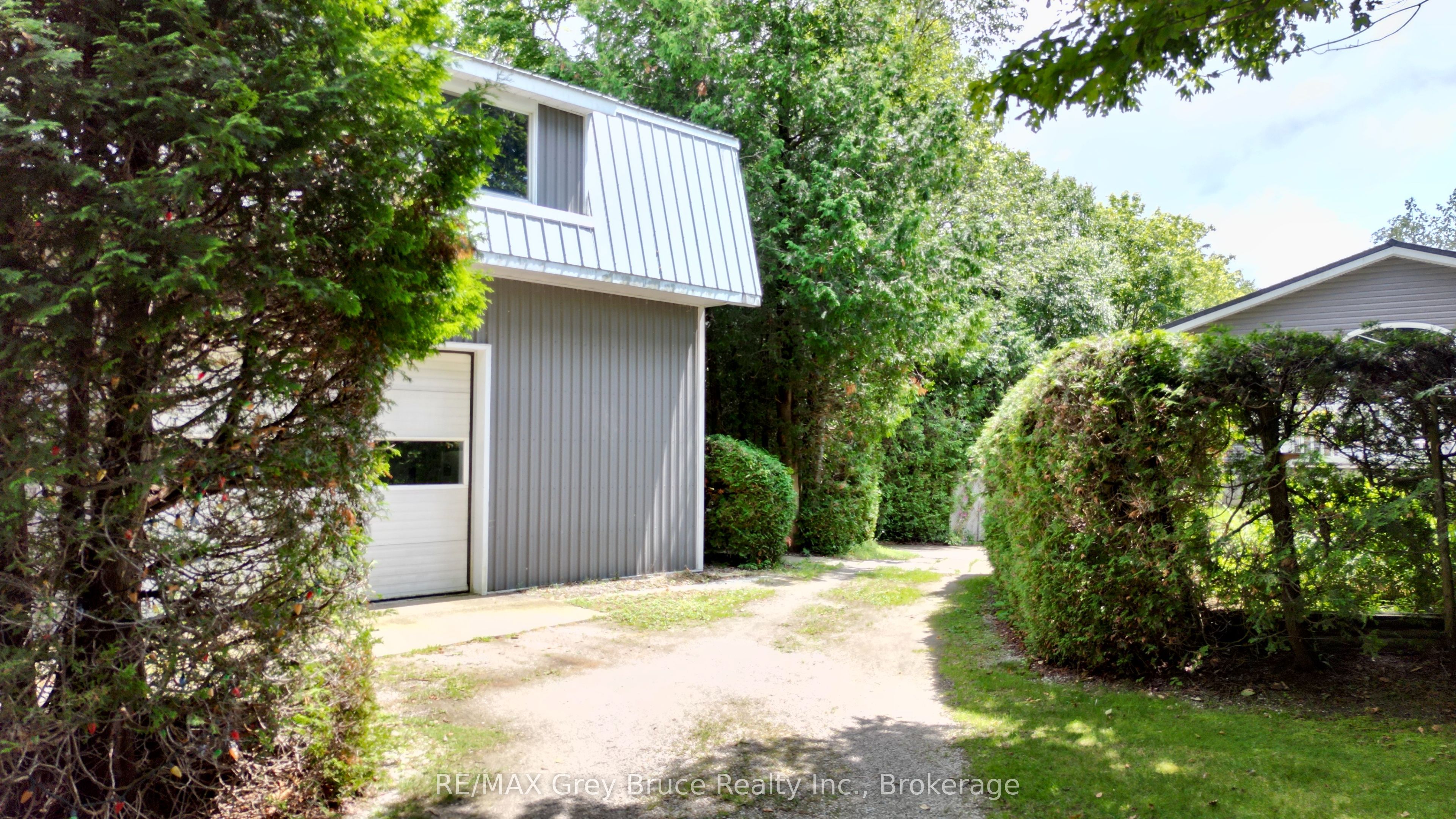 340 Barney's Boulevard Property Photo 42