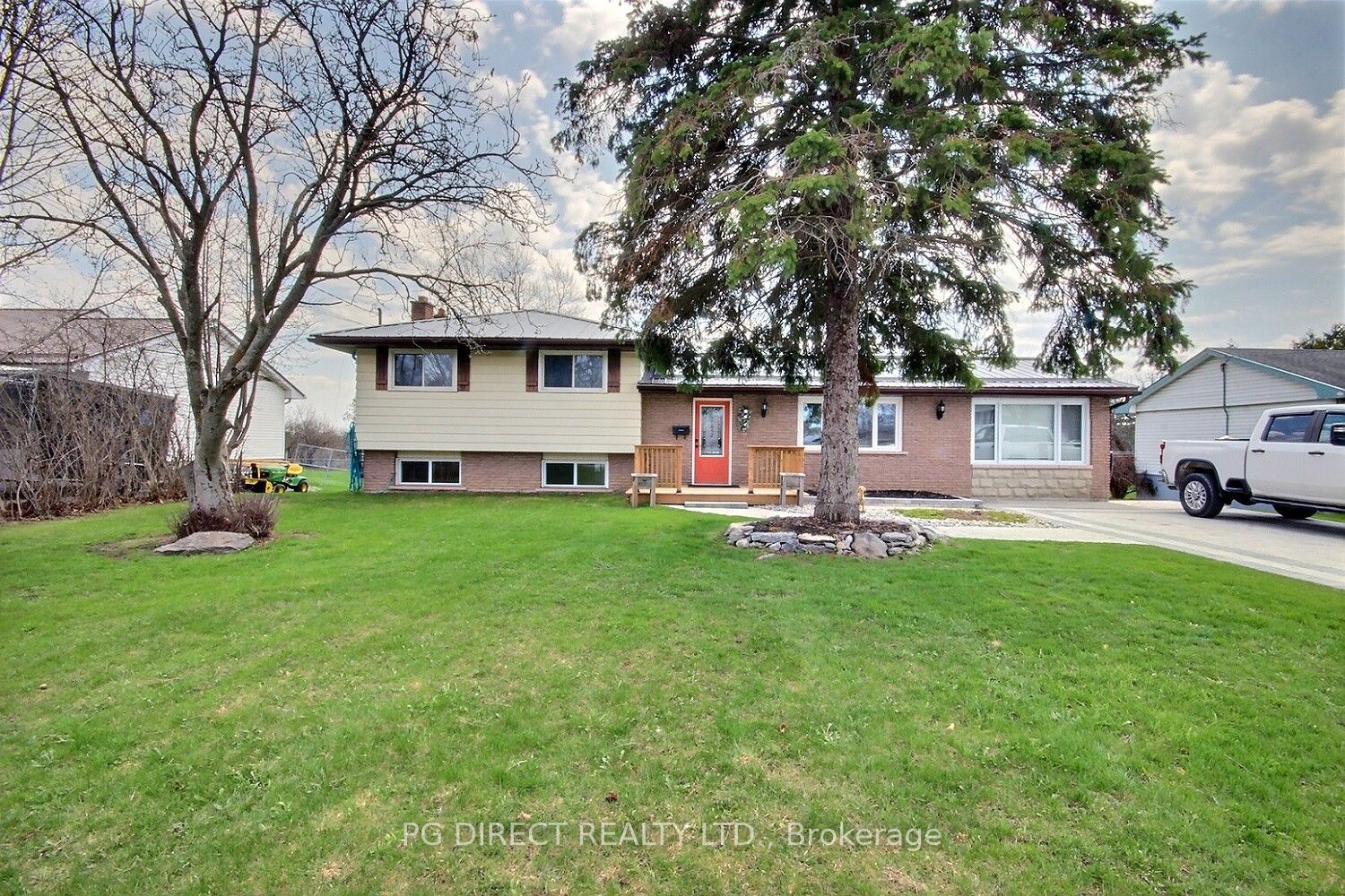 20 Old Stone Road Property Photo 2