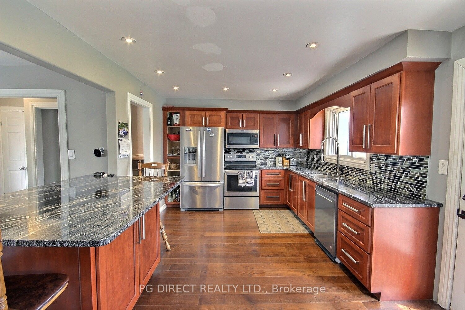 20 Old Stone Road Property Photo 7