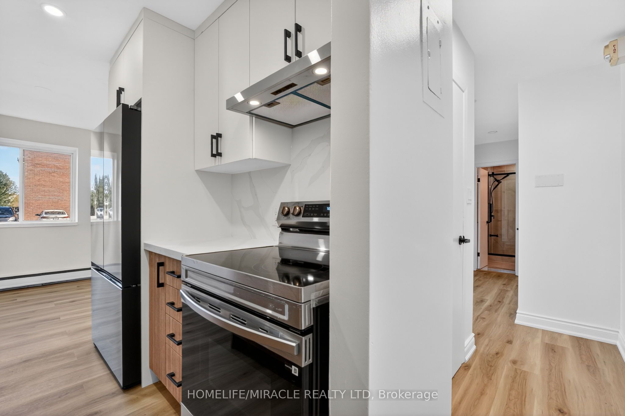 456 Carlton Street 5 Property Photo 12