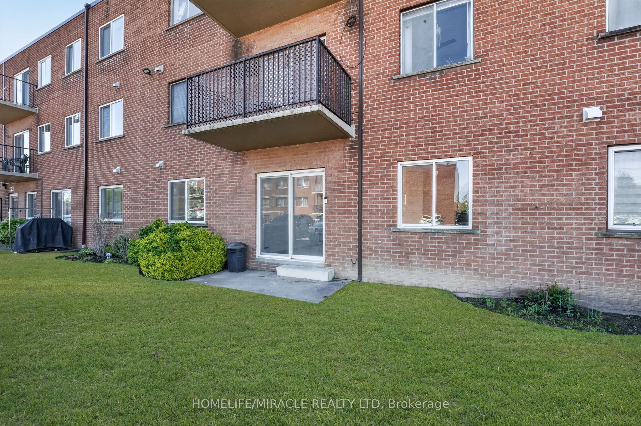 456 Carlton Street 5 Property Photo 21