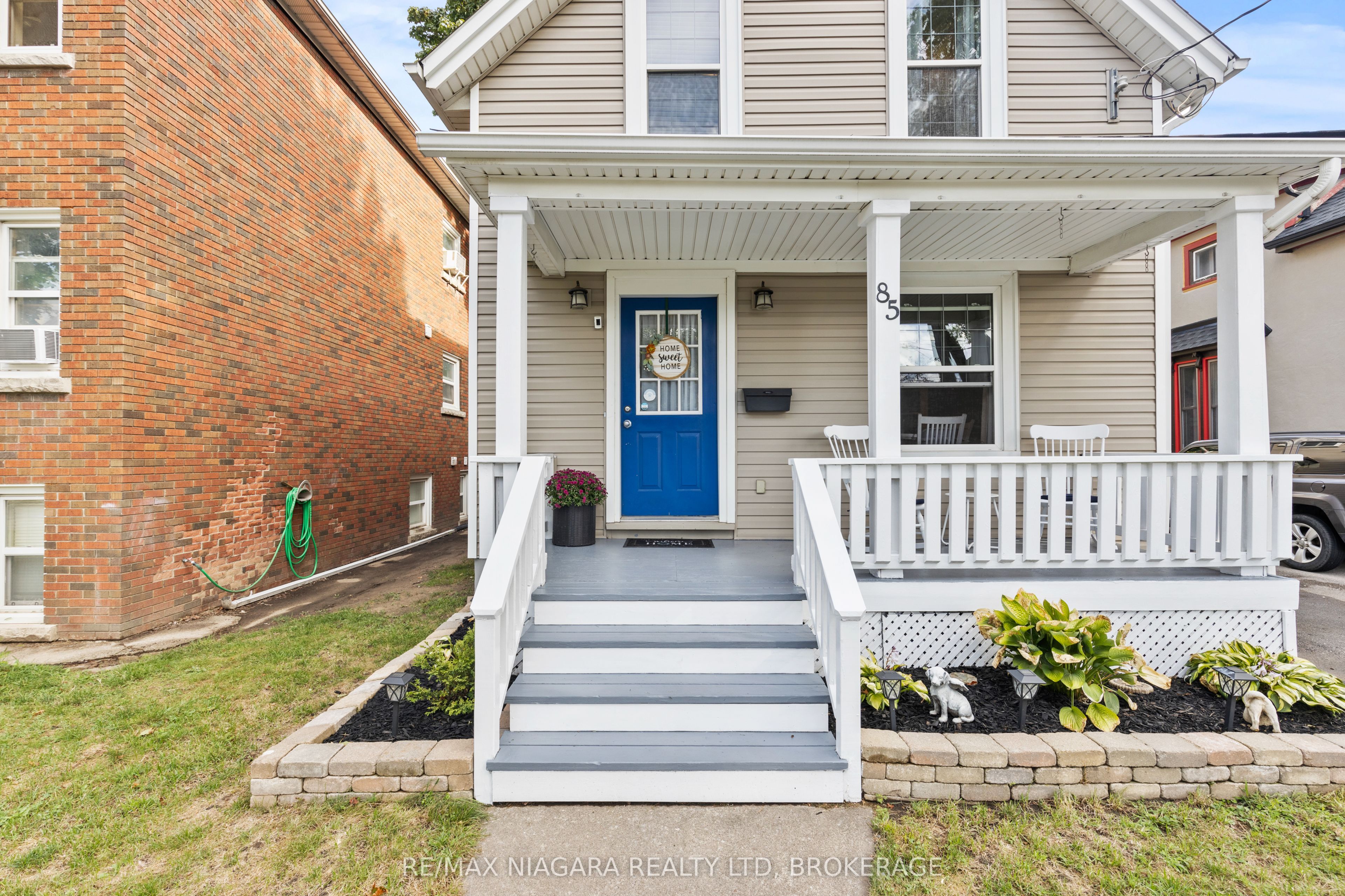 85 Maple Street Property Photo 1