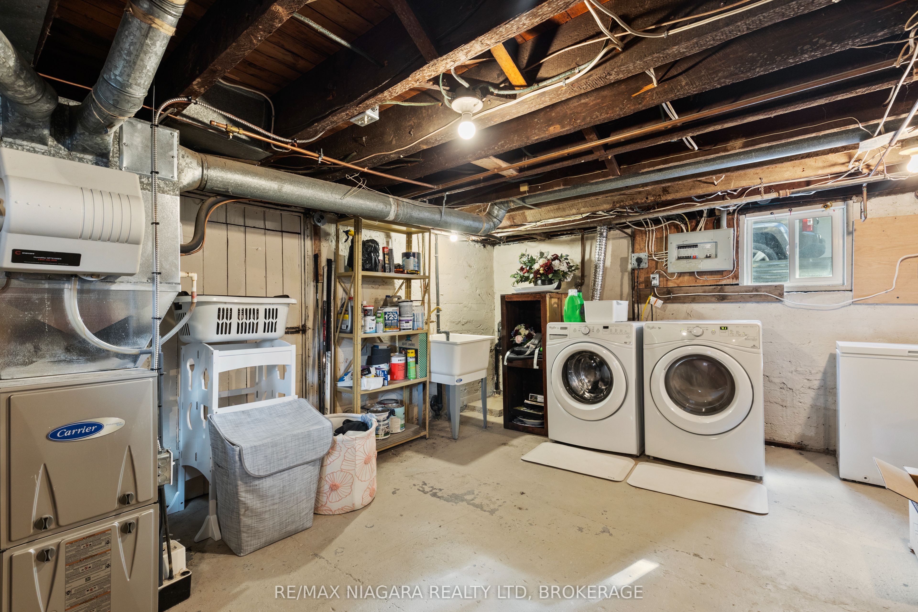 85 Maple Street Property Photo 27