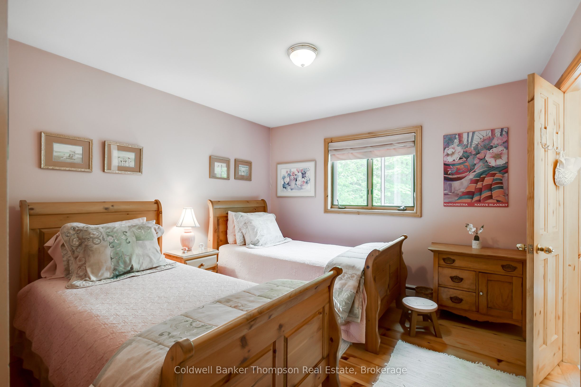 100 Rock Road S Property Photo 20