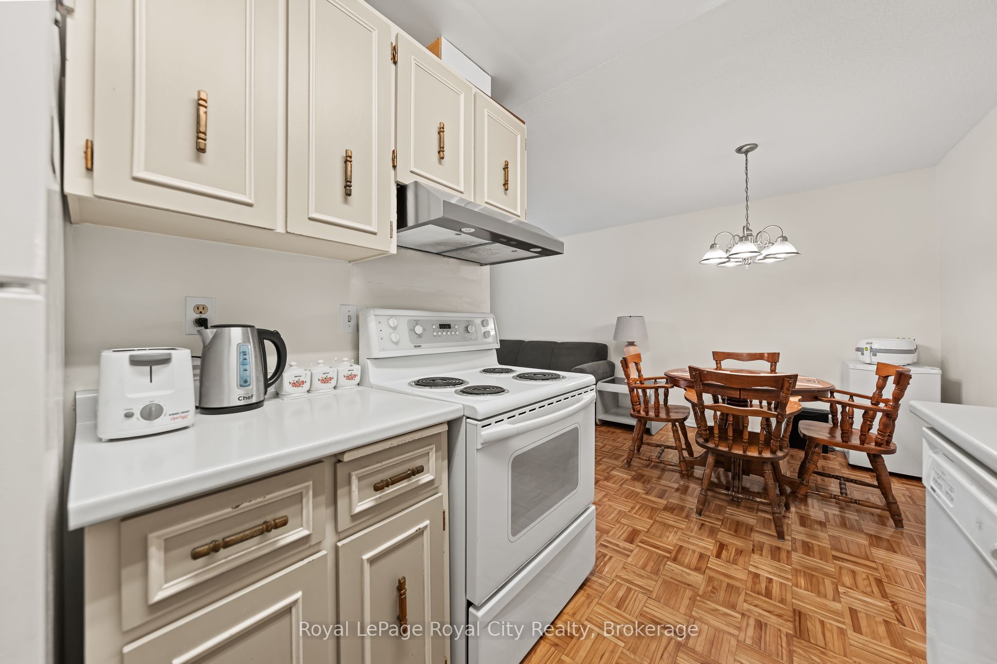 234 Willow Road 102 Property Photo 6