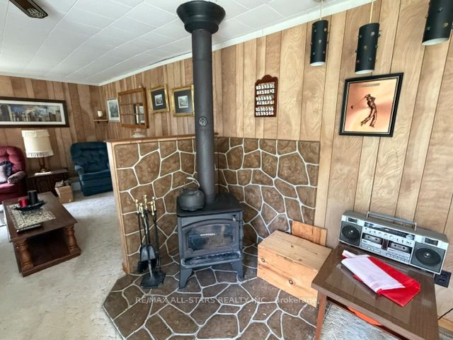 480 Kennedy Drive Property Photo 4
