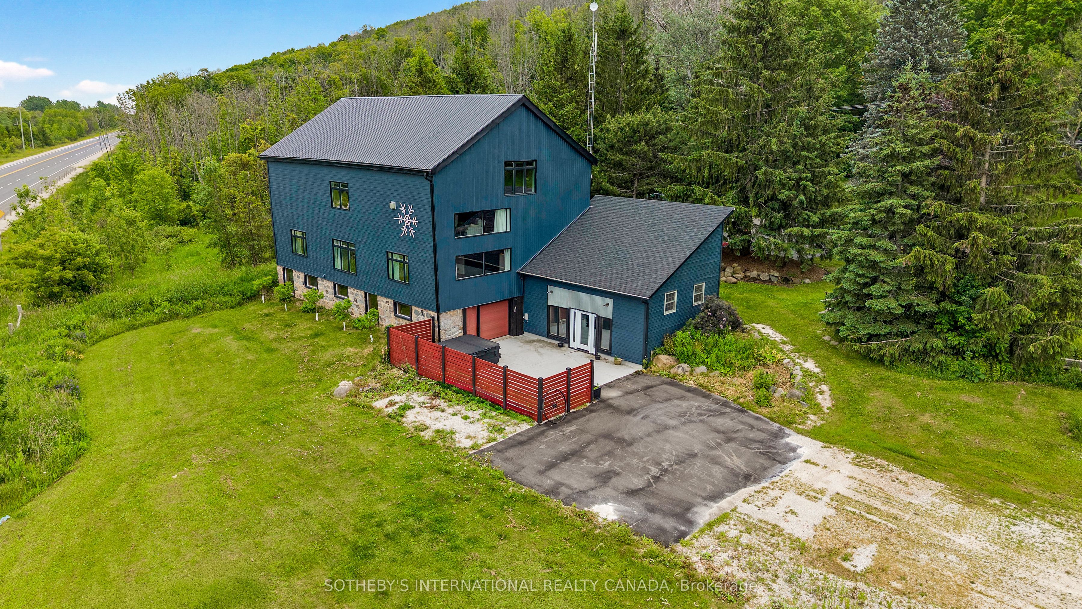 121 Old Highway 26 Property Photo 1