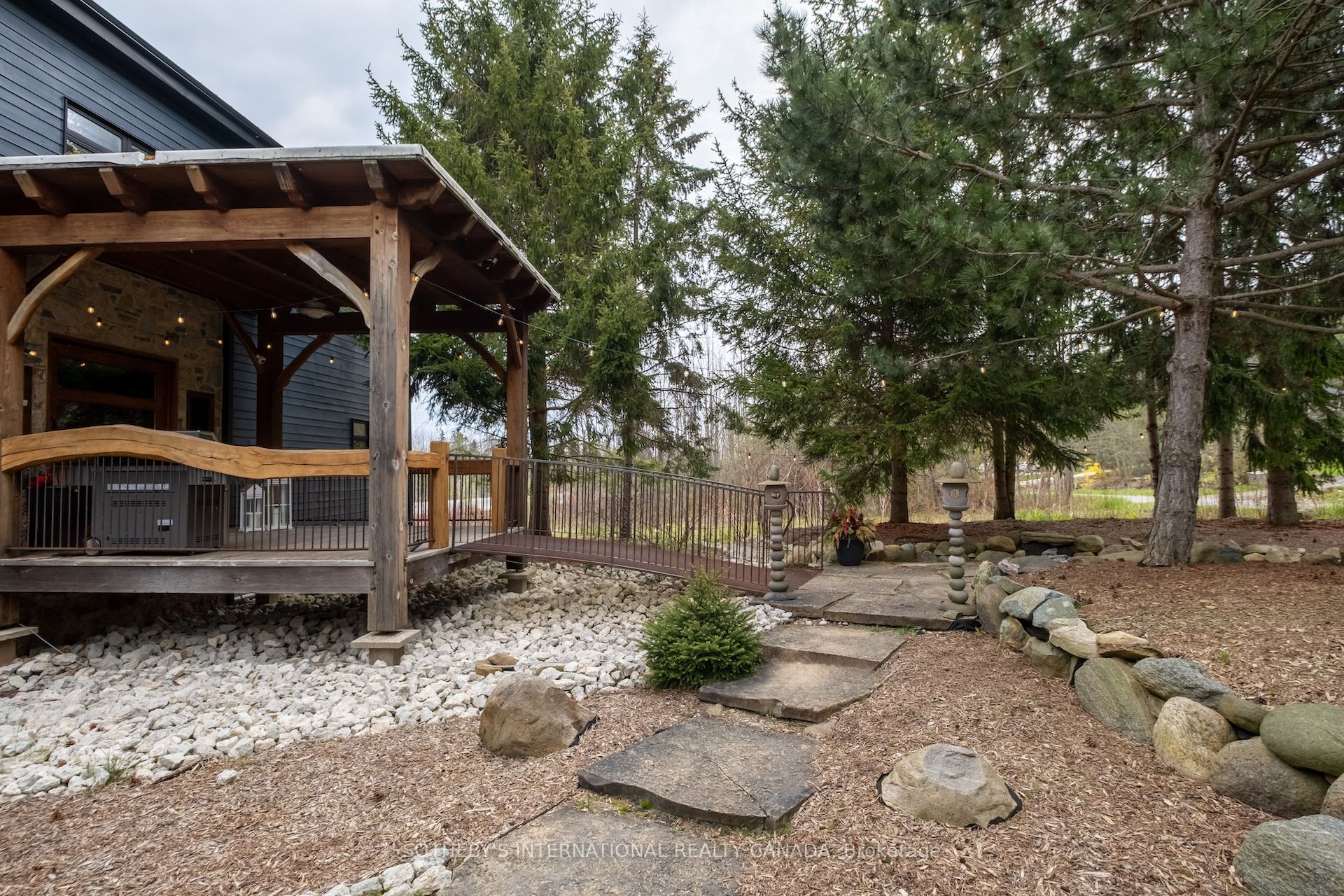 121 Old Highway 26 Property Photo 44
