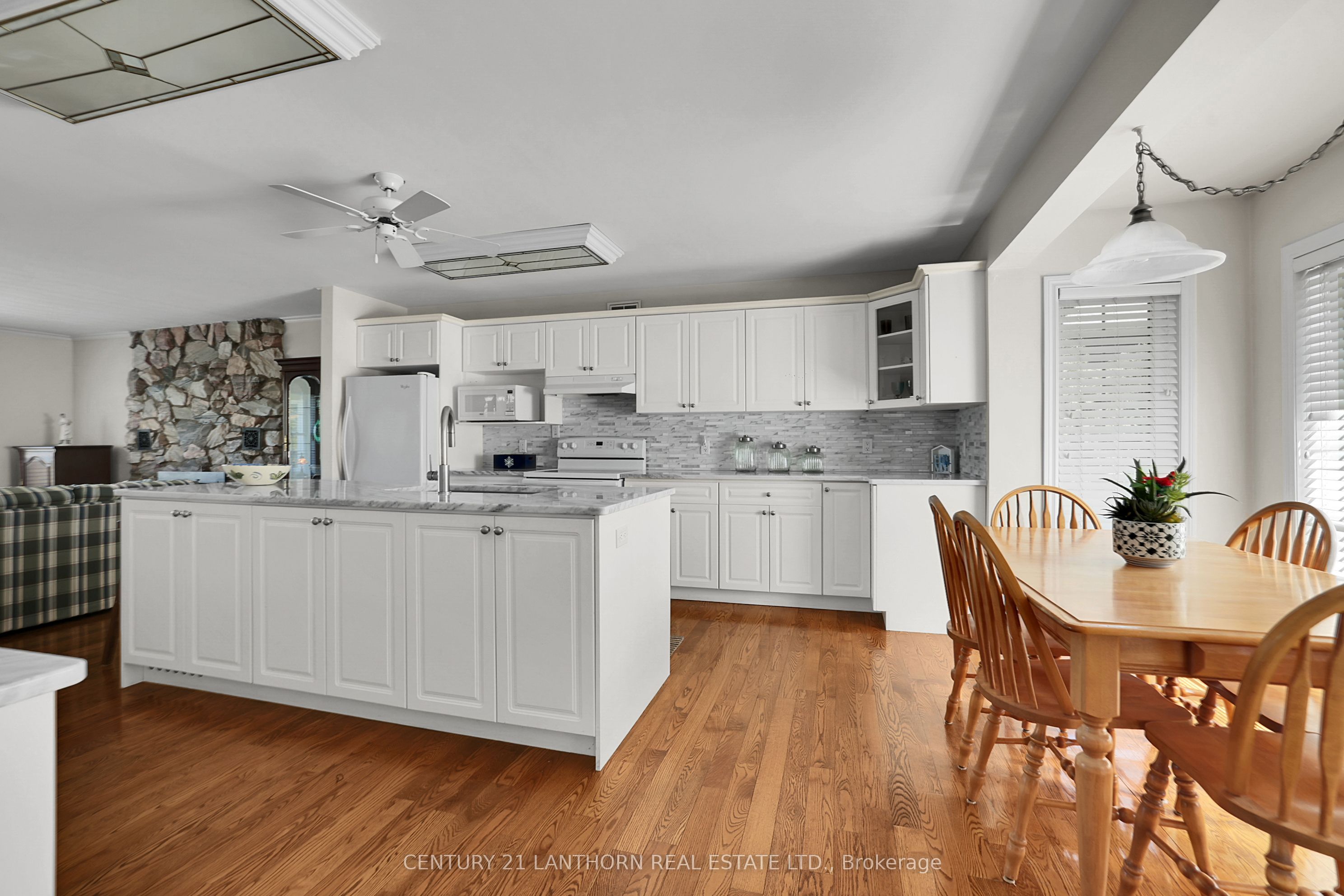 251 High Shore Road Property Photo 14