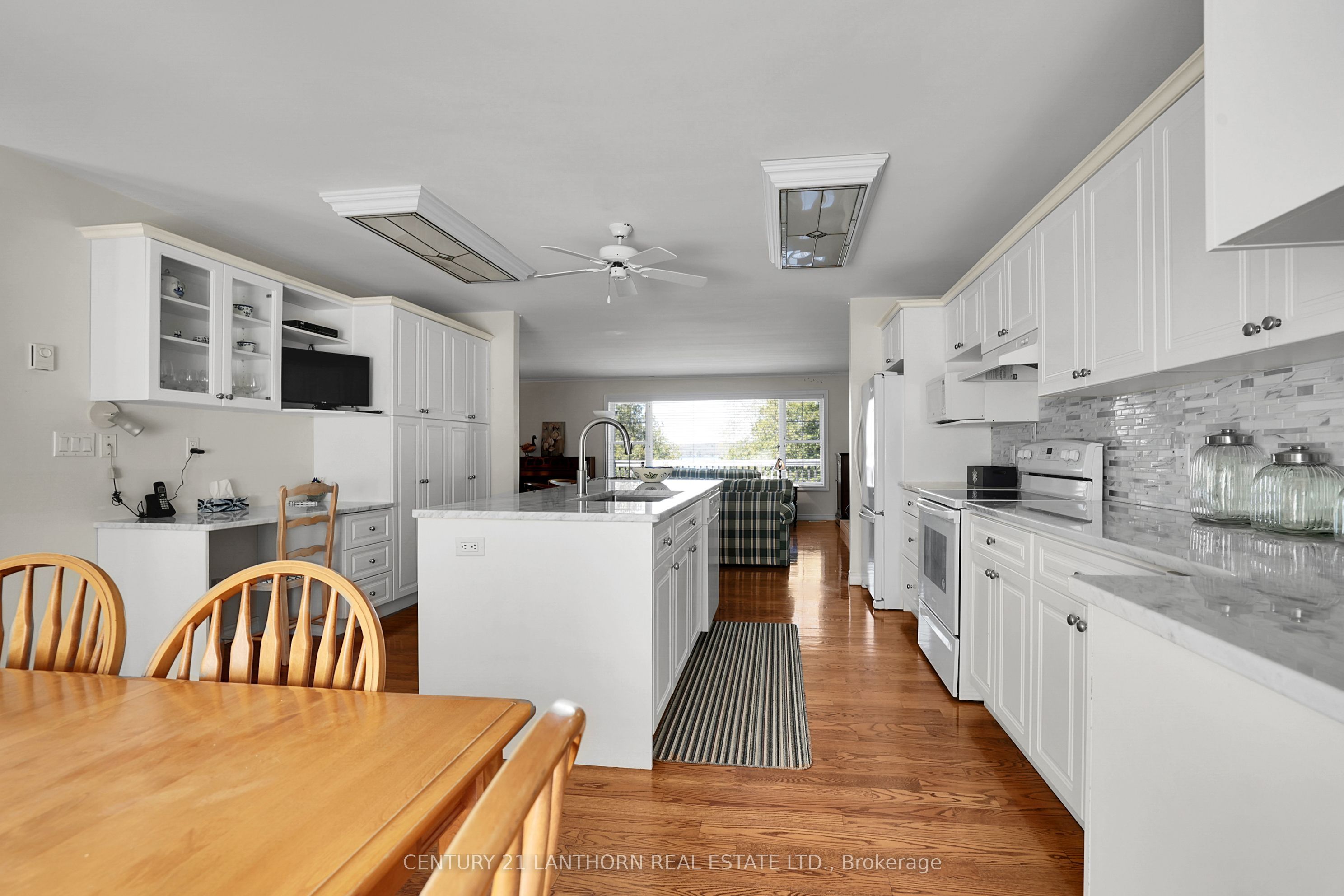 251 High Shore Road Property Photo 17