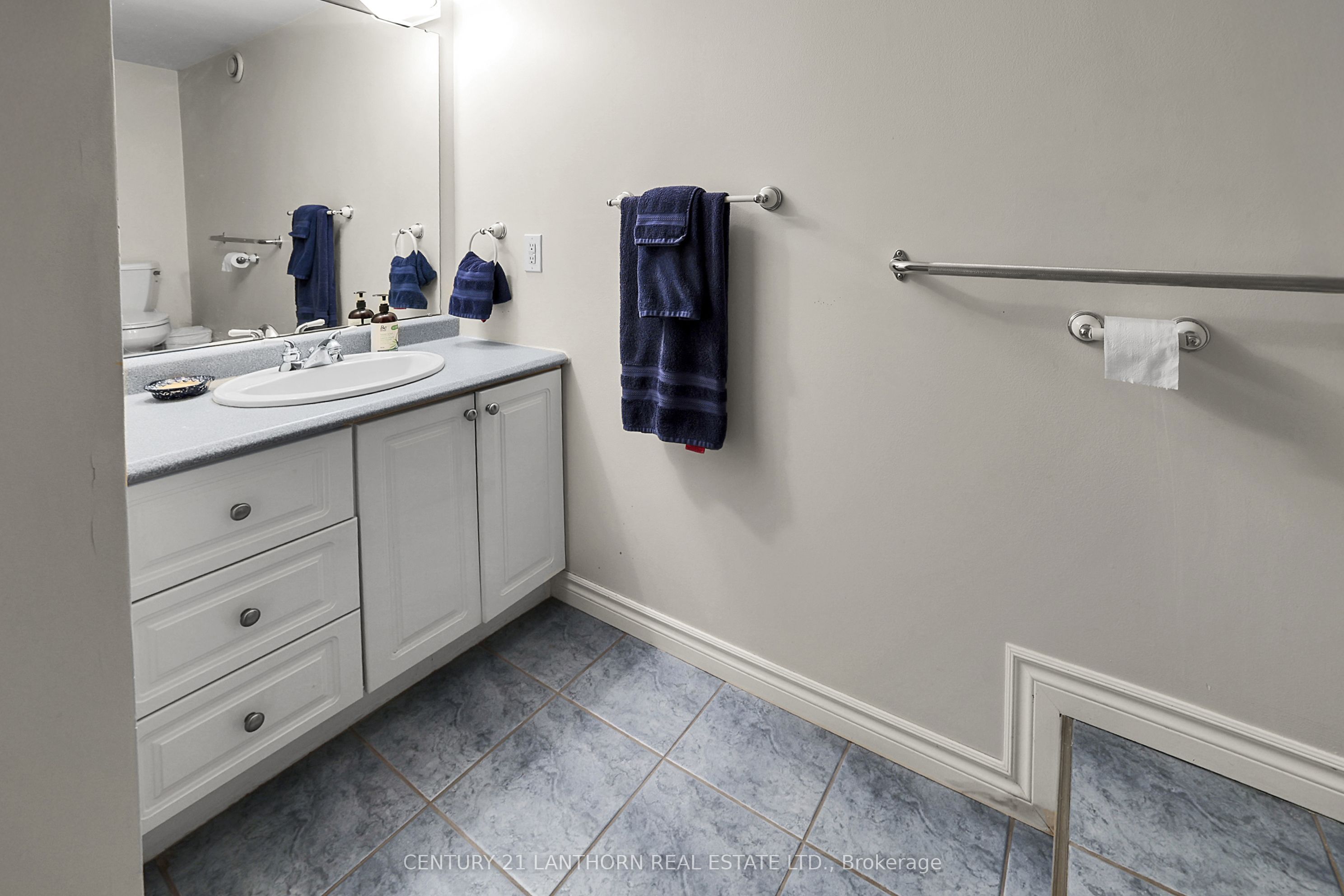 251 High Shore Road Property Photo 43