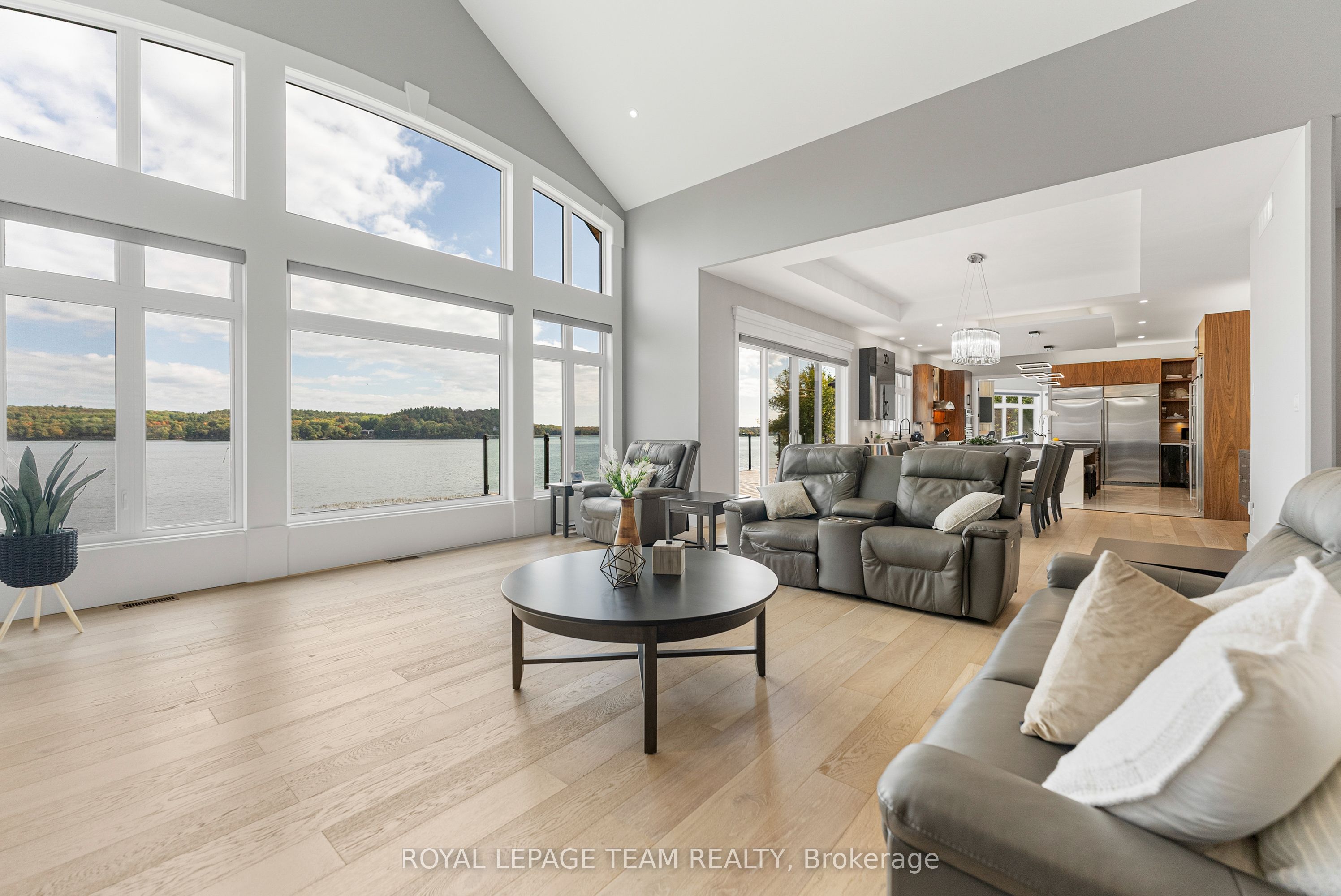 231 Finnerty Road Property Photo 13
