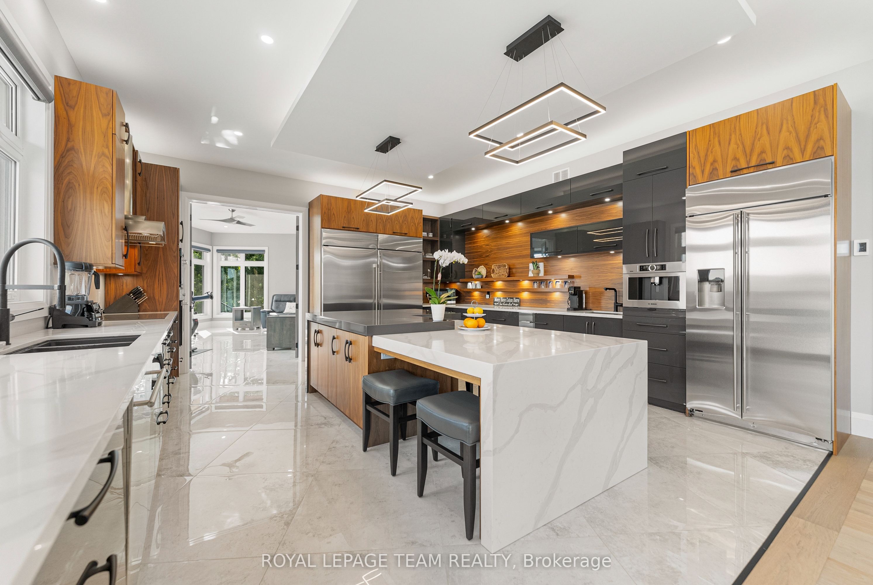 231 Finnerty Road Property Photo 23
