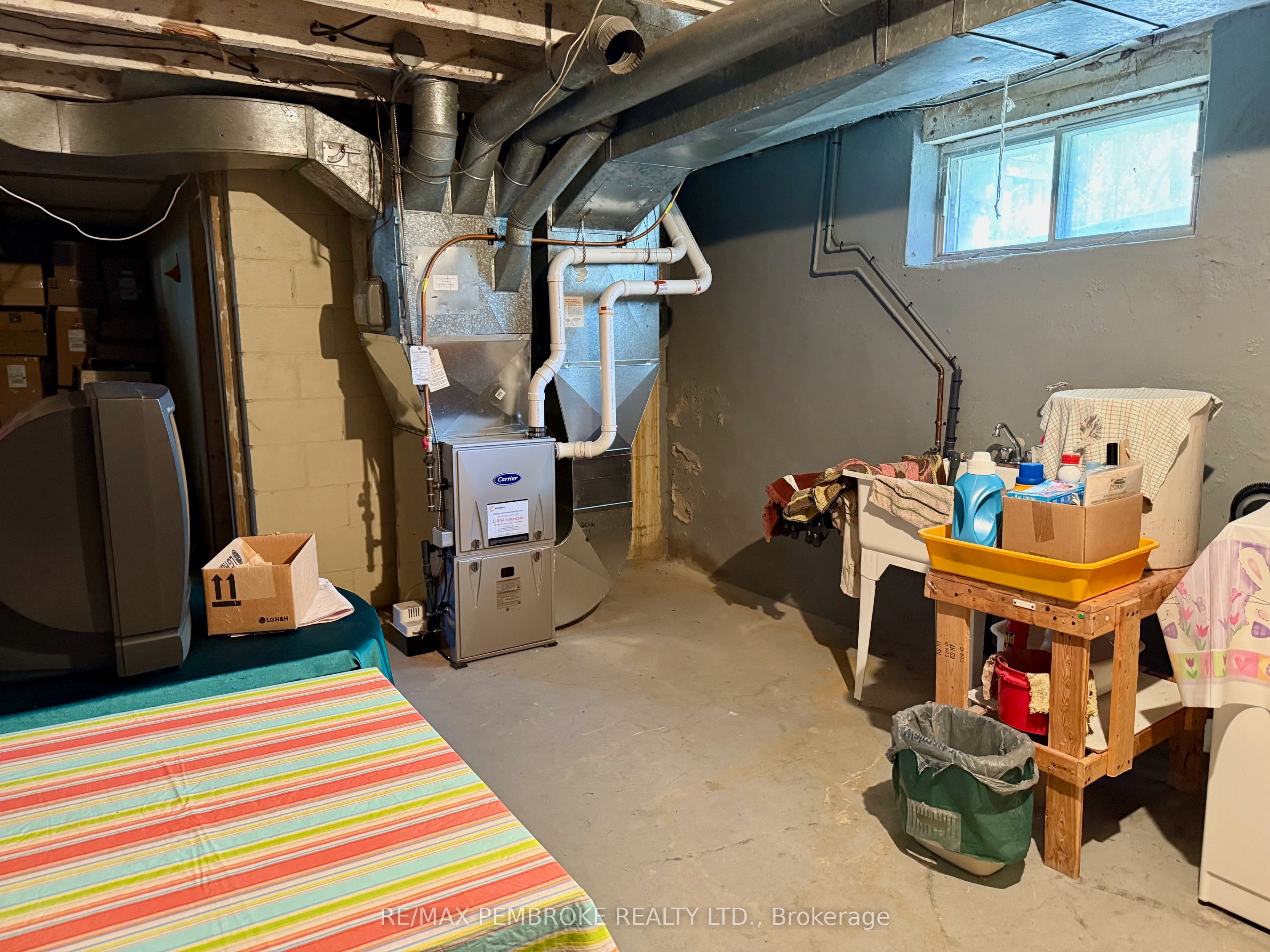 153 Cecelia Street Property Photo 7