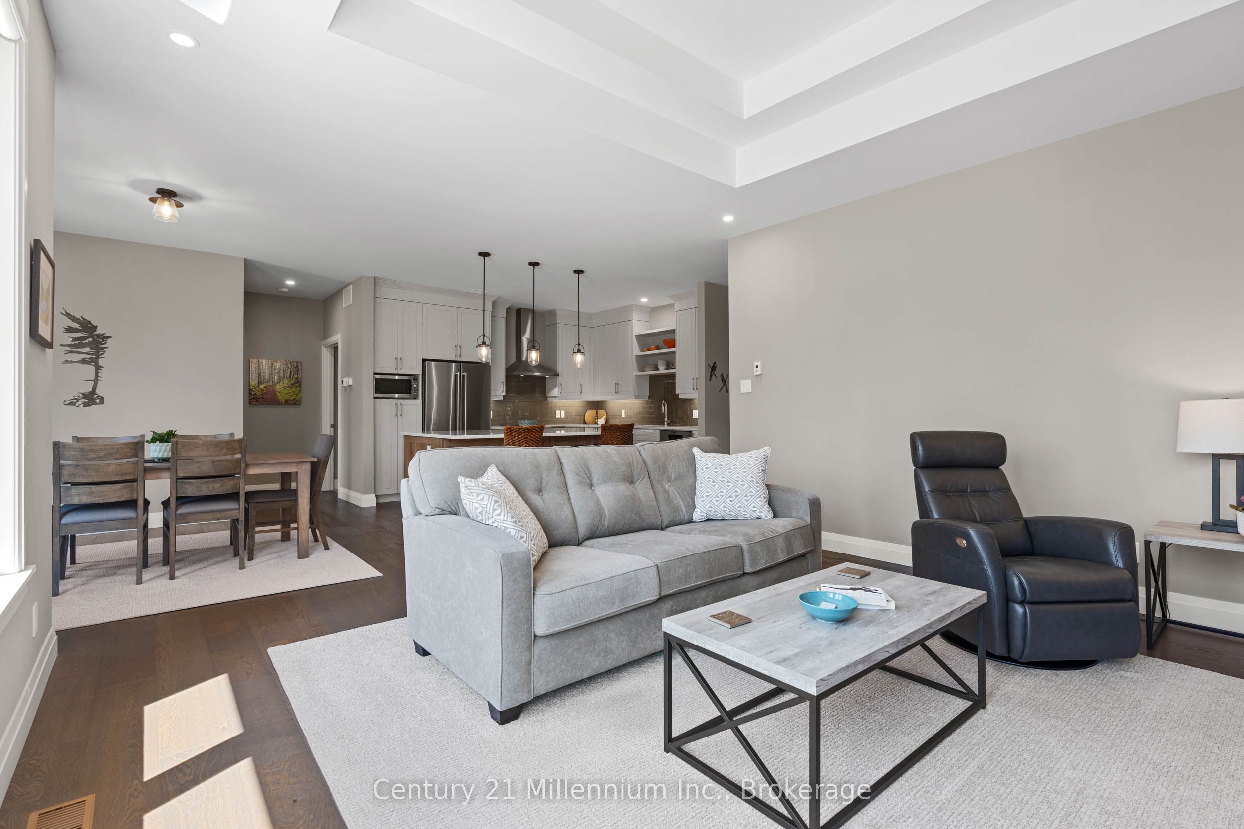 401 Algoma Crescent Property Photo 15