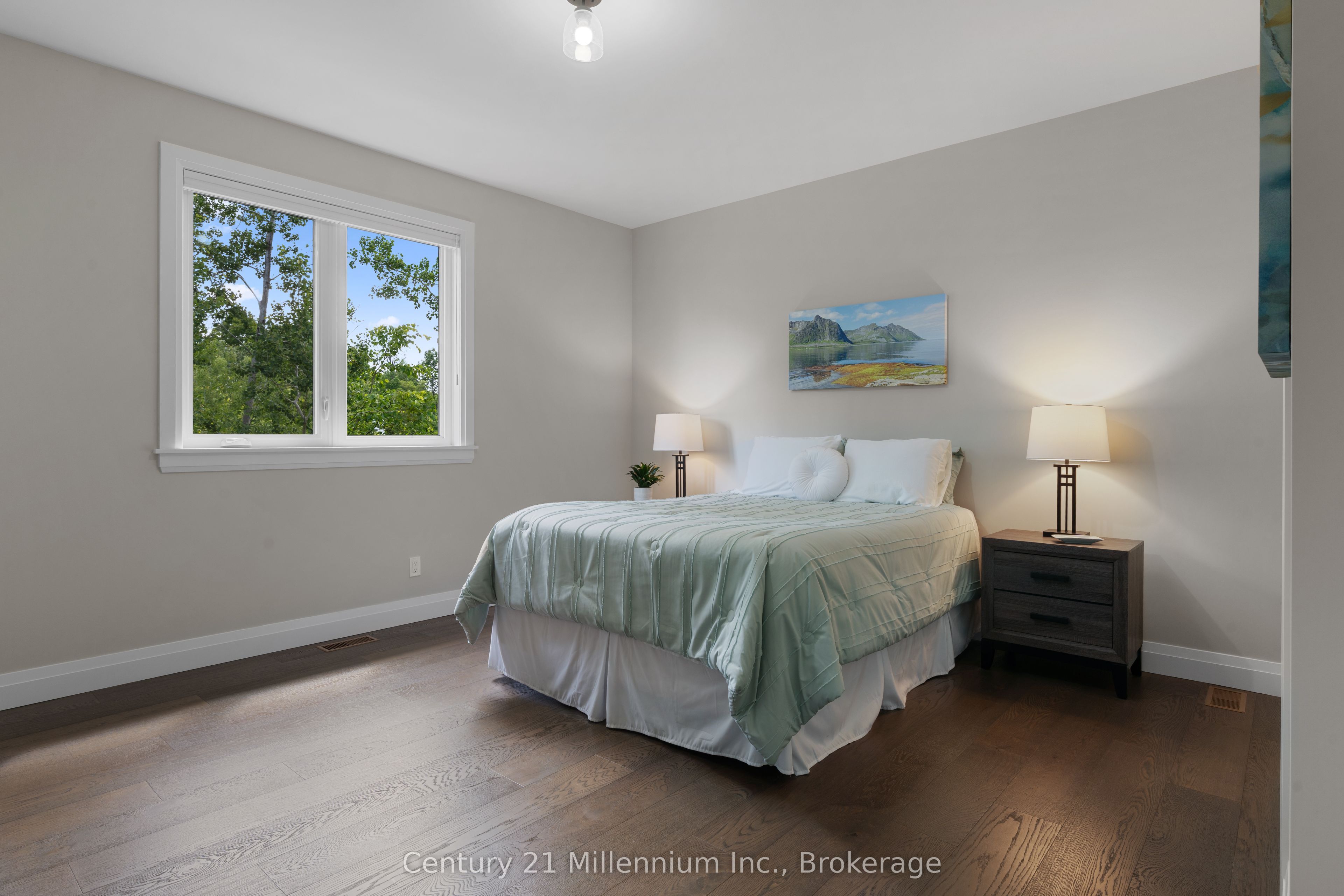 401 Algoma Crescent Property Photo 25