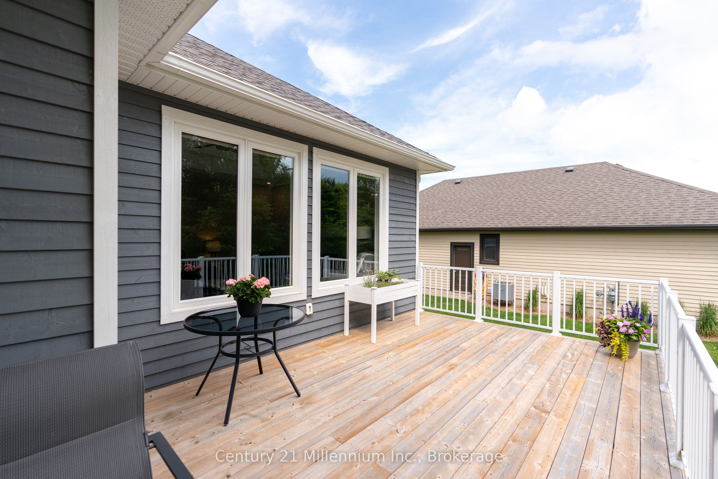 401 Algoma Crescent Property Photo 40