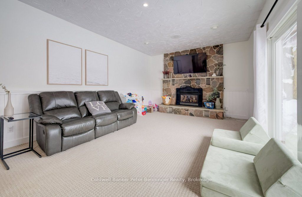 33 Tower Road Property Photo 25