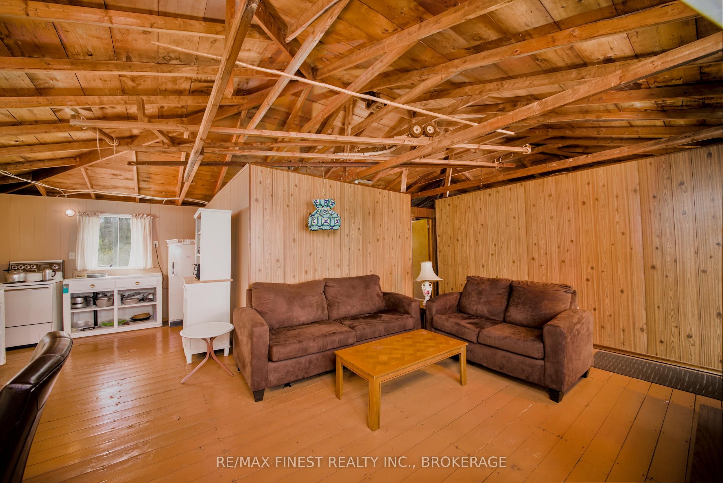9300 Front Road Property Photo 5