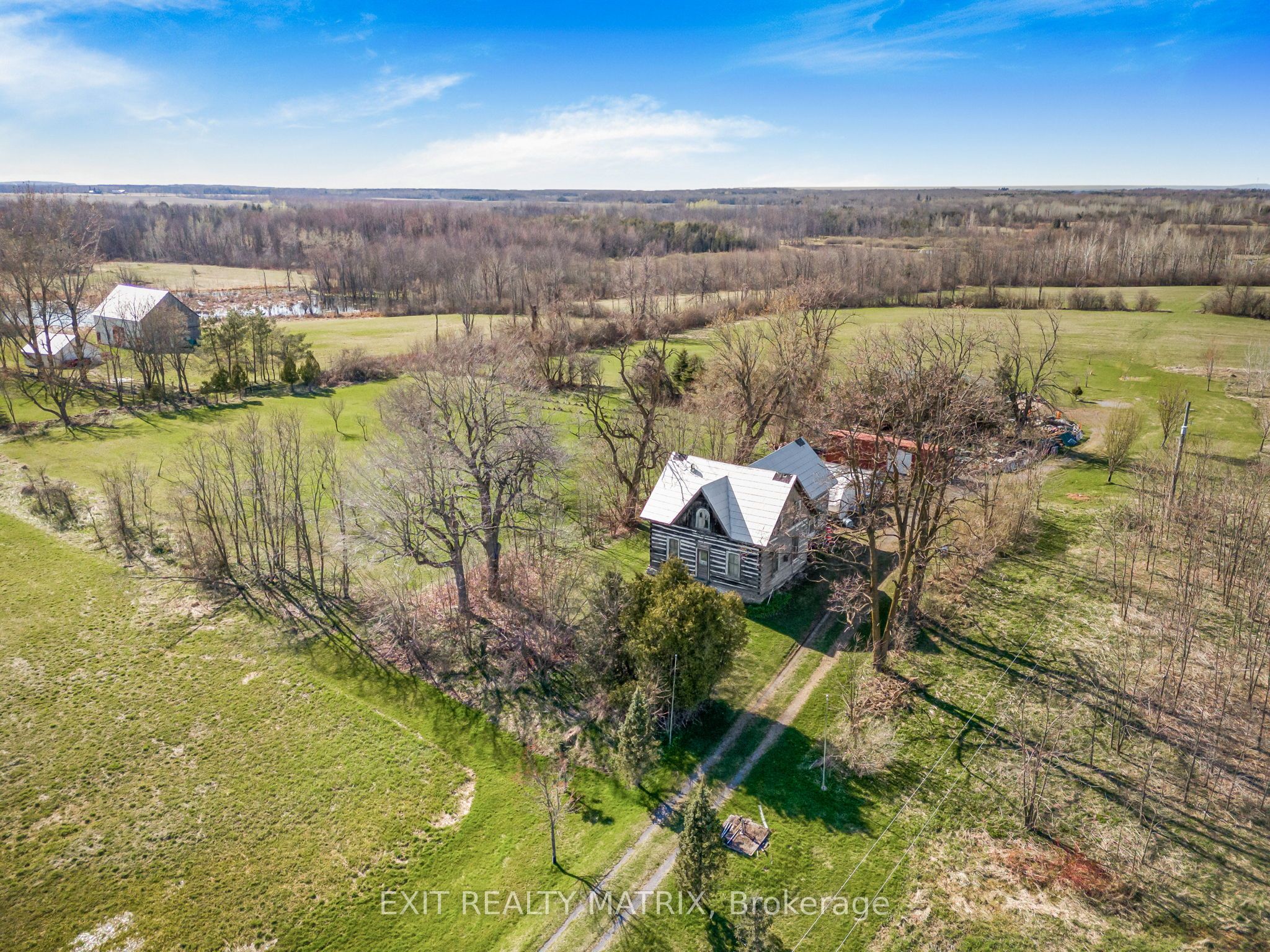 19209 Kenyon Concession 7 Road Property Photo 6