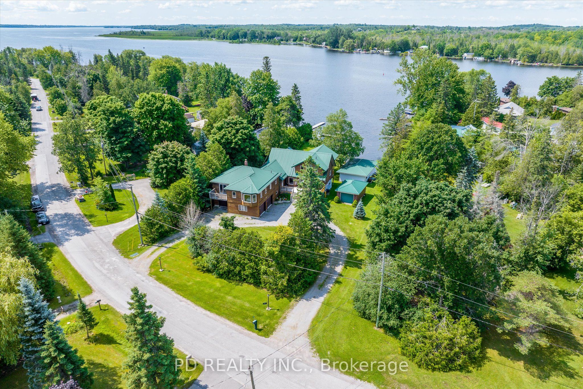 48 Sturgeon Glen Road Property Photo 5