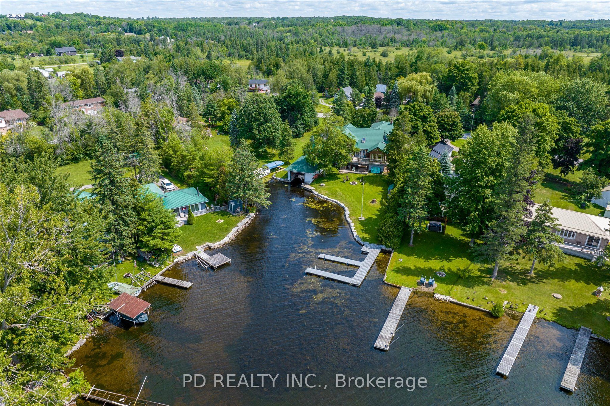48 Sturgeon Glen Road Property Photo 8