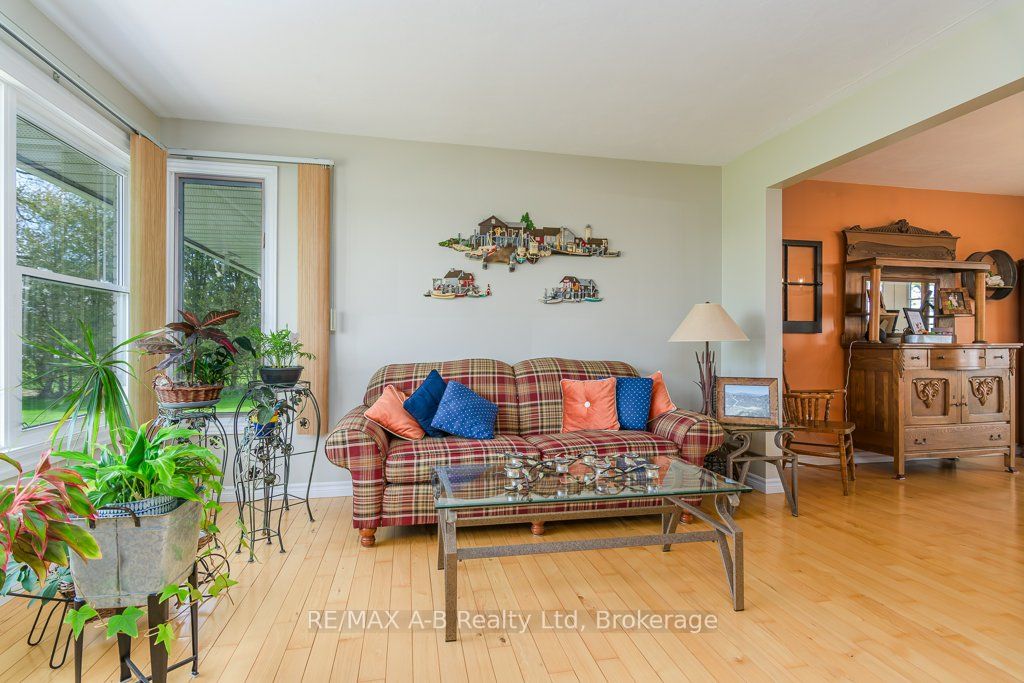 4555 Perth Line 20 Road Property Photo 19
