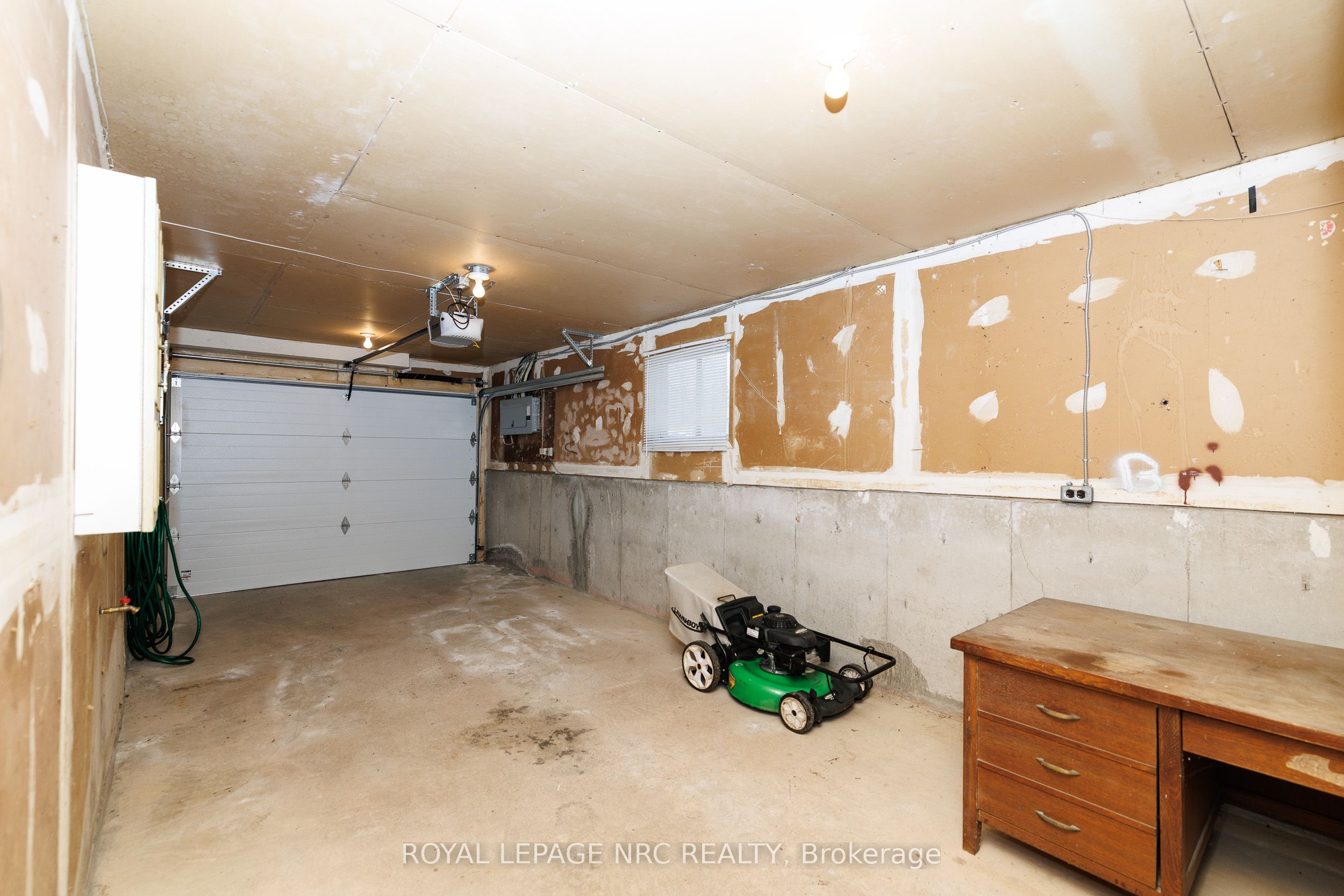 8 Kerwin Gate Property Photo 6