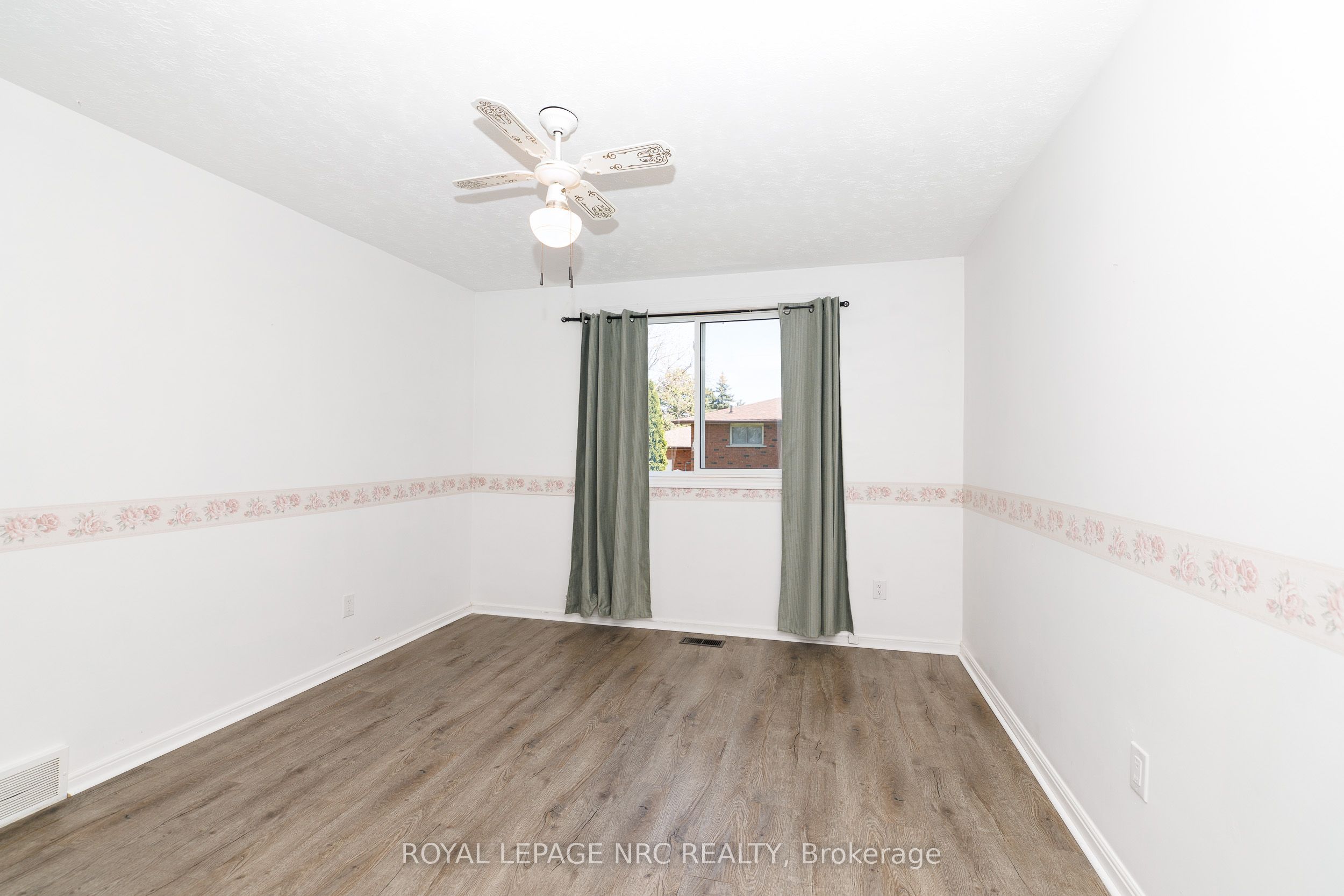 8 Kerwin Gate Property Photo 12