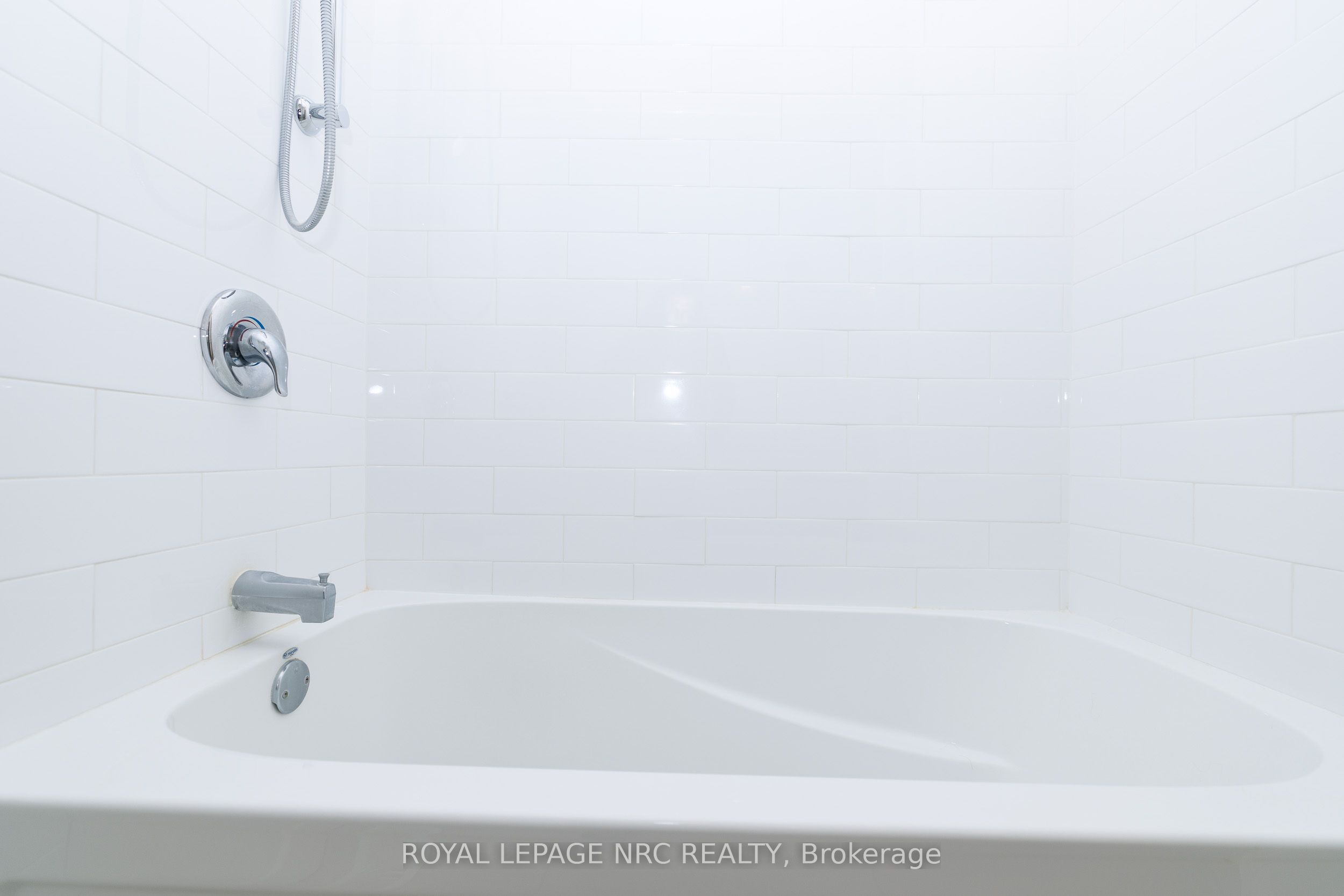 8 Kerwin Gate Property Photo 20