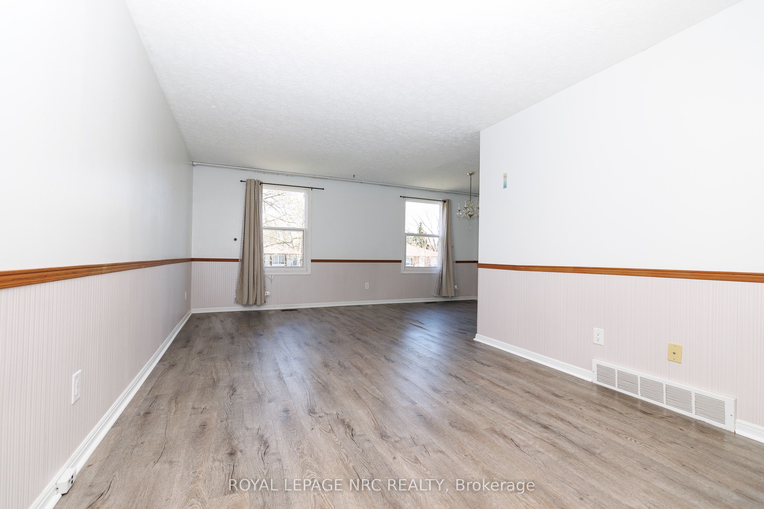 8 Kerwin Gate Property Photo 32