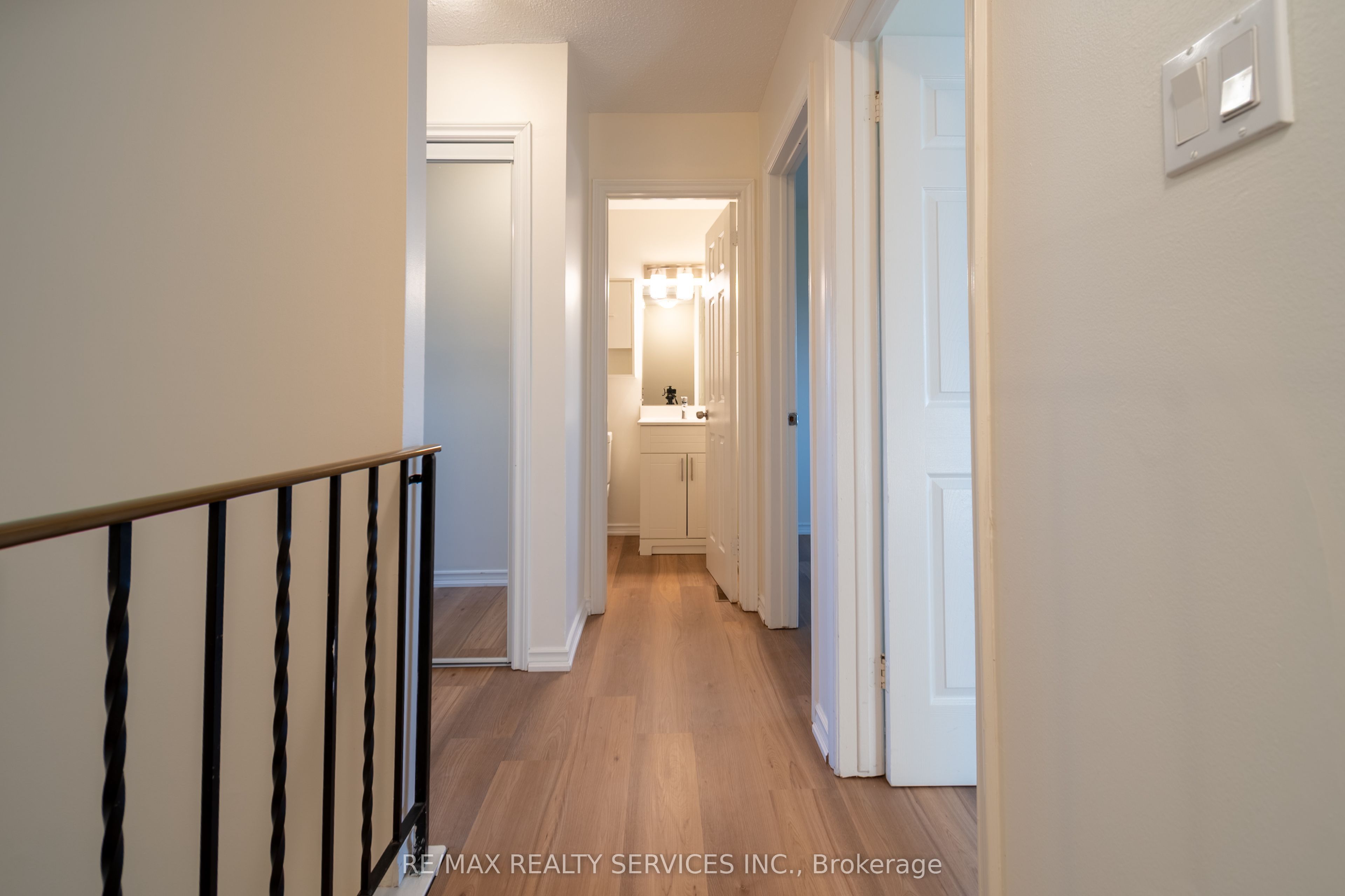100 Brownleigh Avenue 176 Property Photo 15