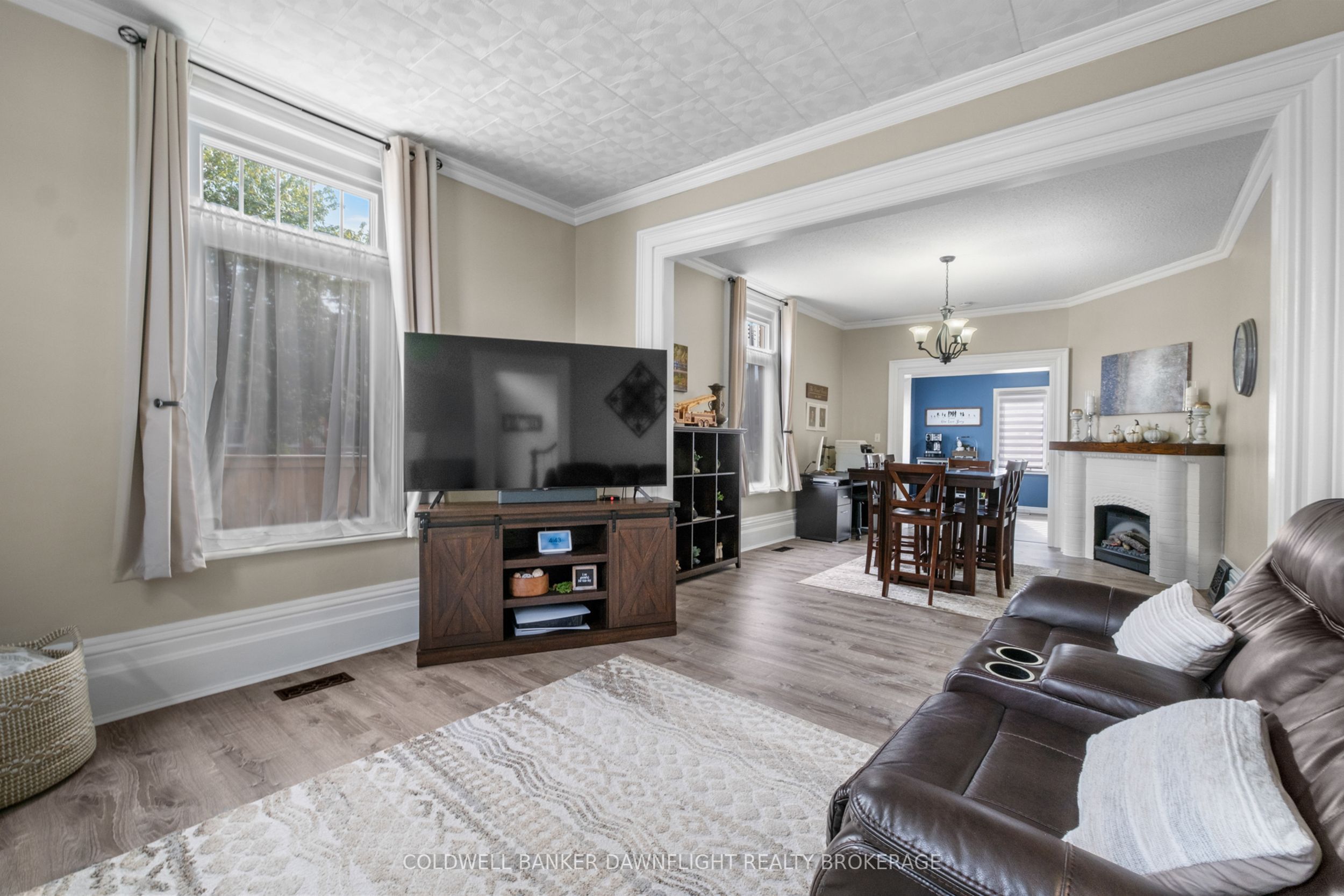 383 William Street Property Photo 7