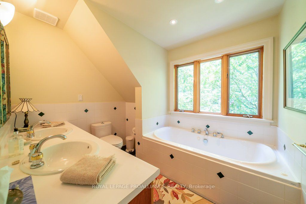 403 Henniger Road Property Photo 15
