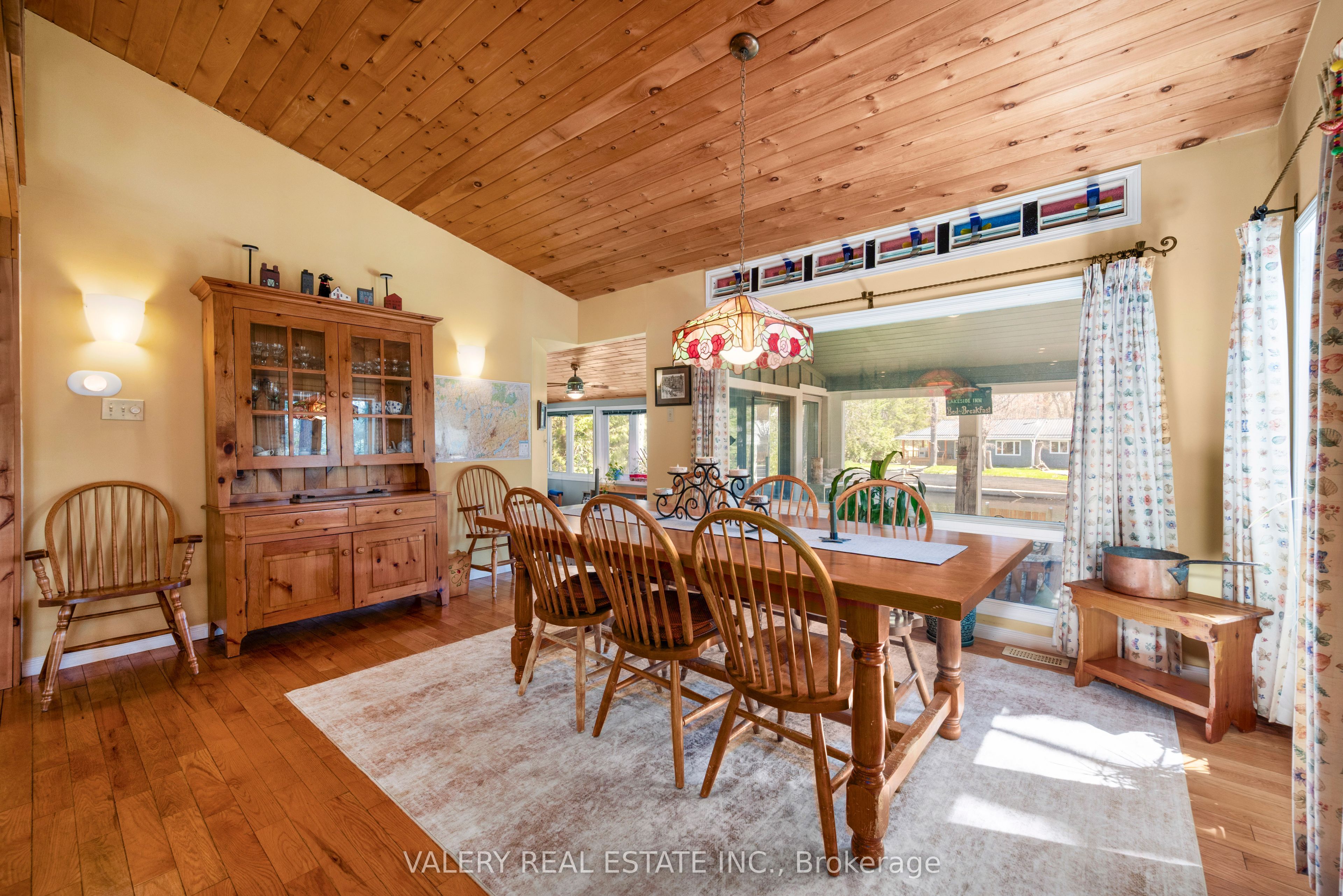355 Southam Drive Property Photo 16