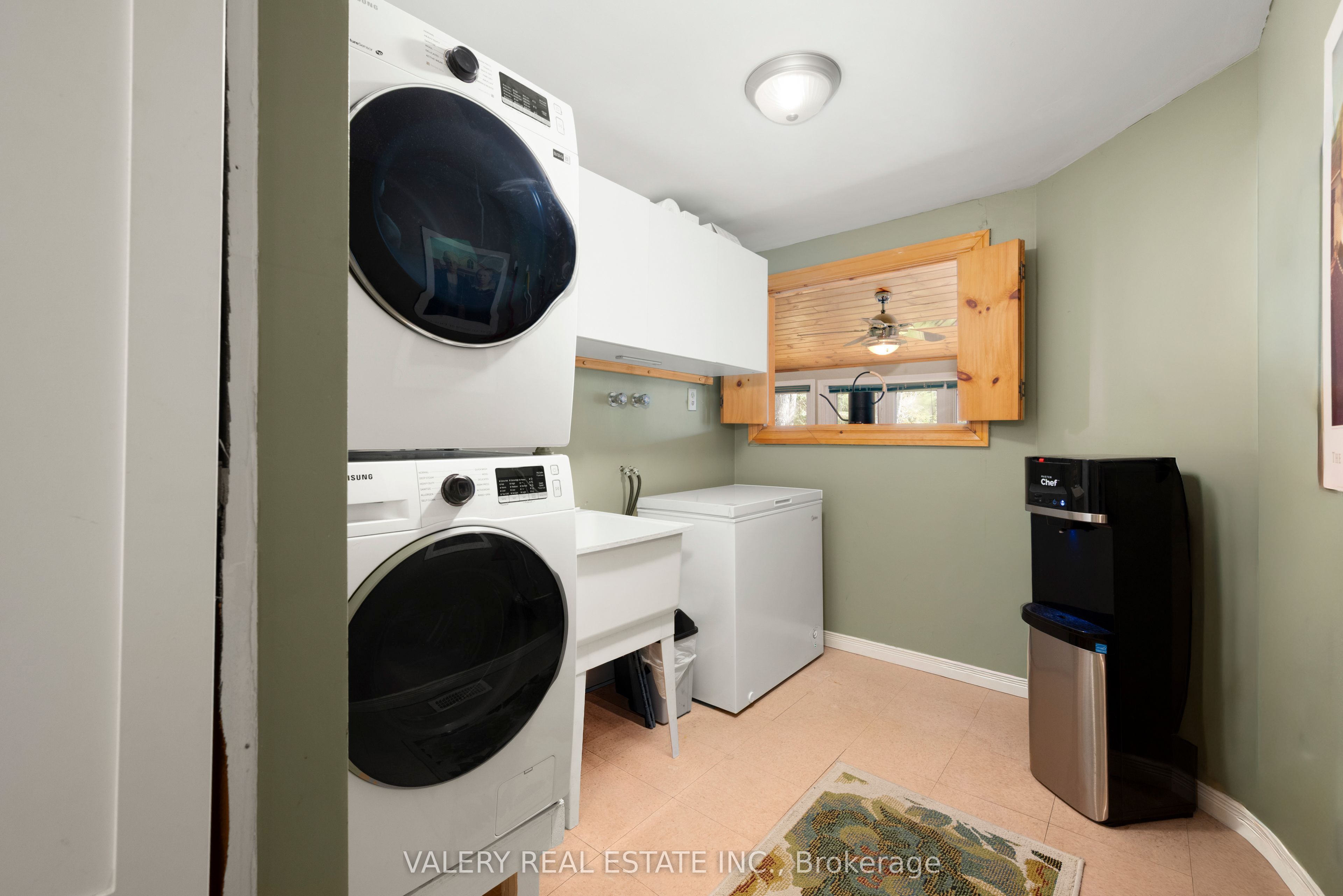 355 Southam Drive Property Photo 21
