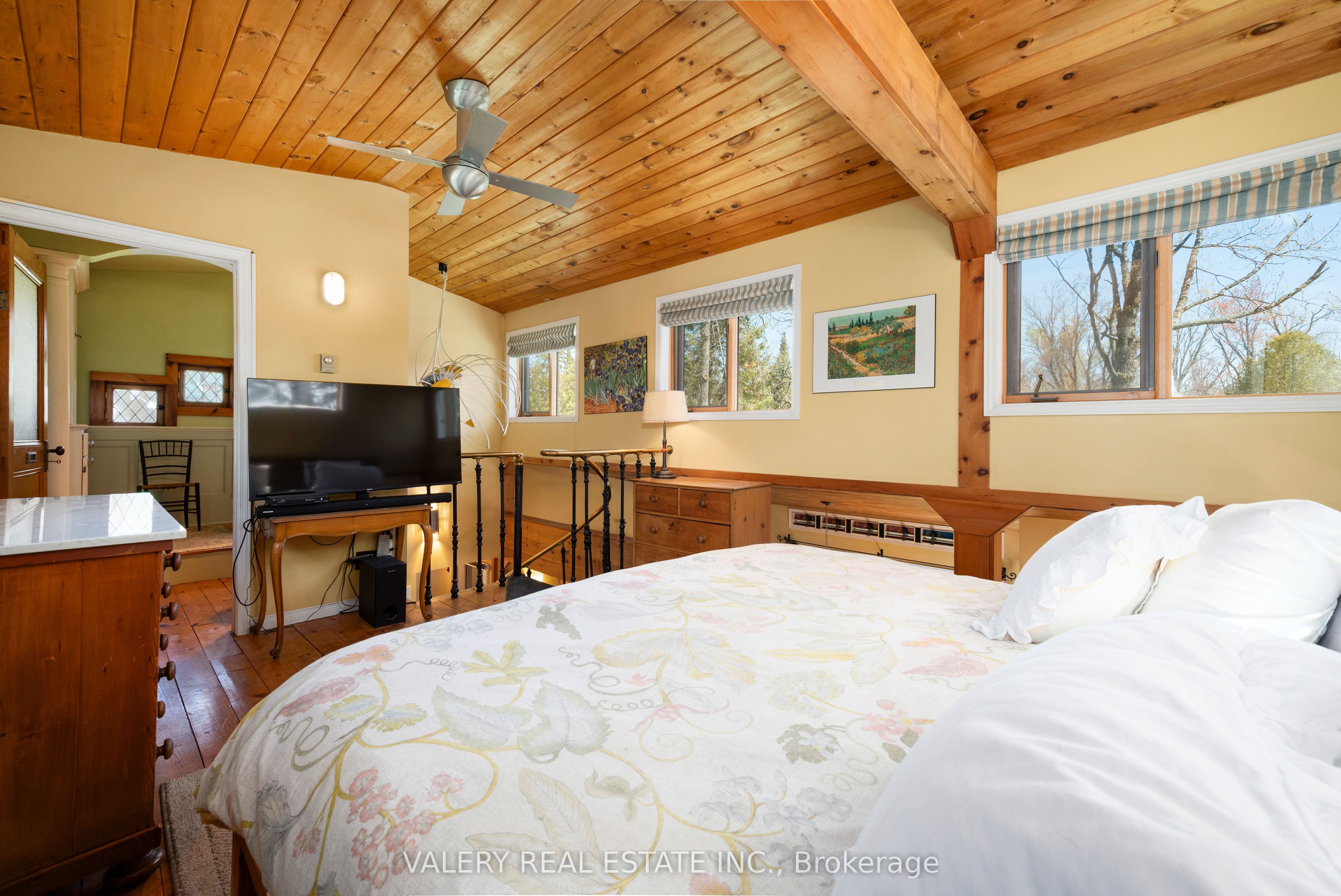 355 Southam Drive Property Photo 27