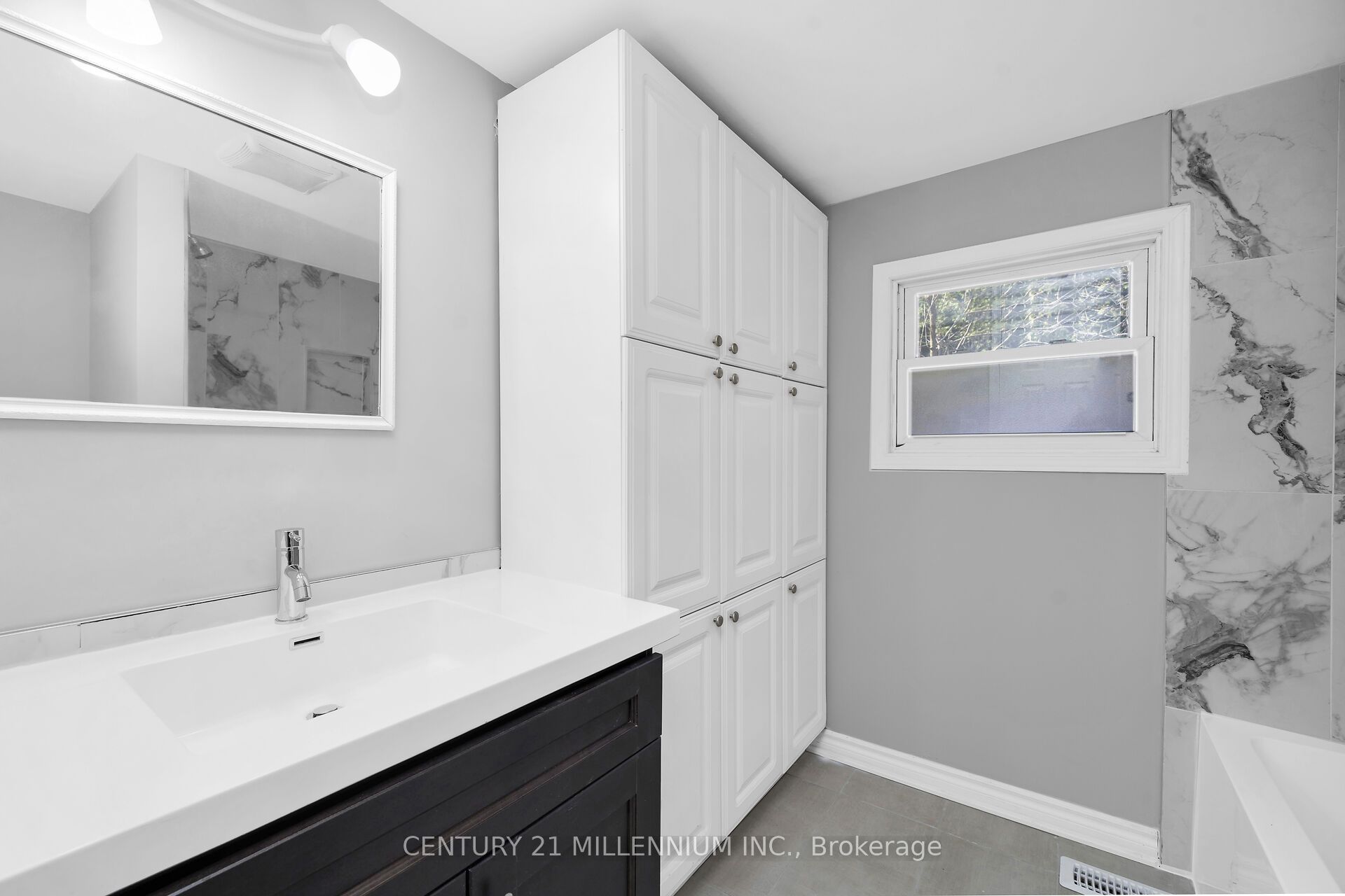 17 Cedar Lane Property Photo 12
