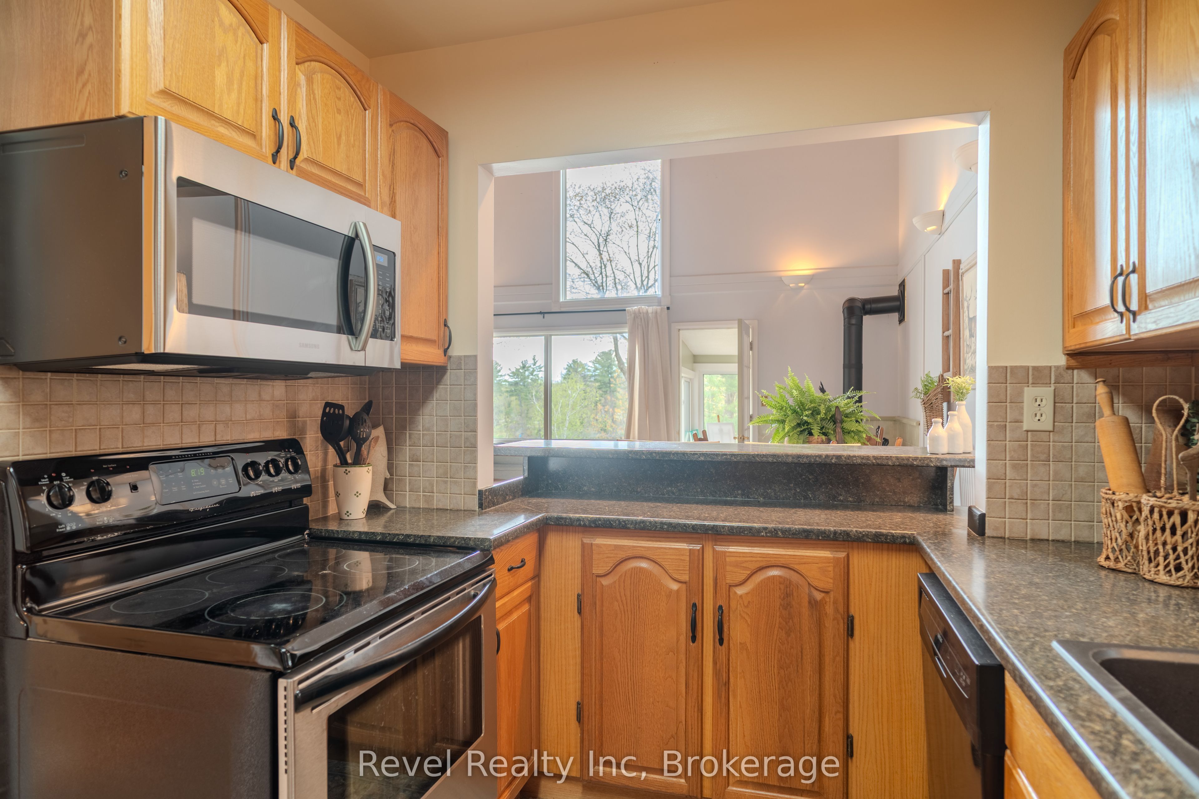 14 Swallow Road Property Photo 15