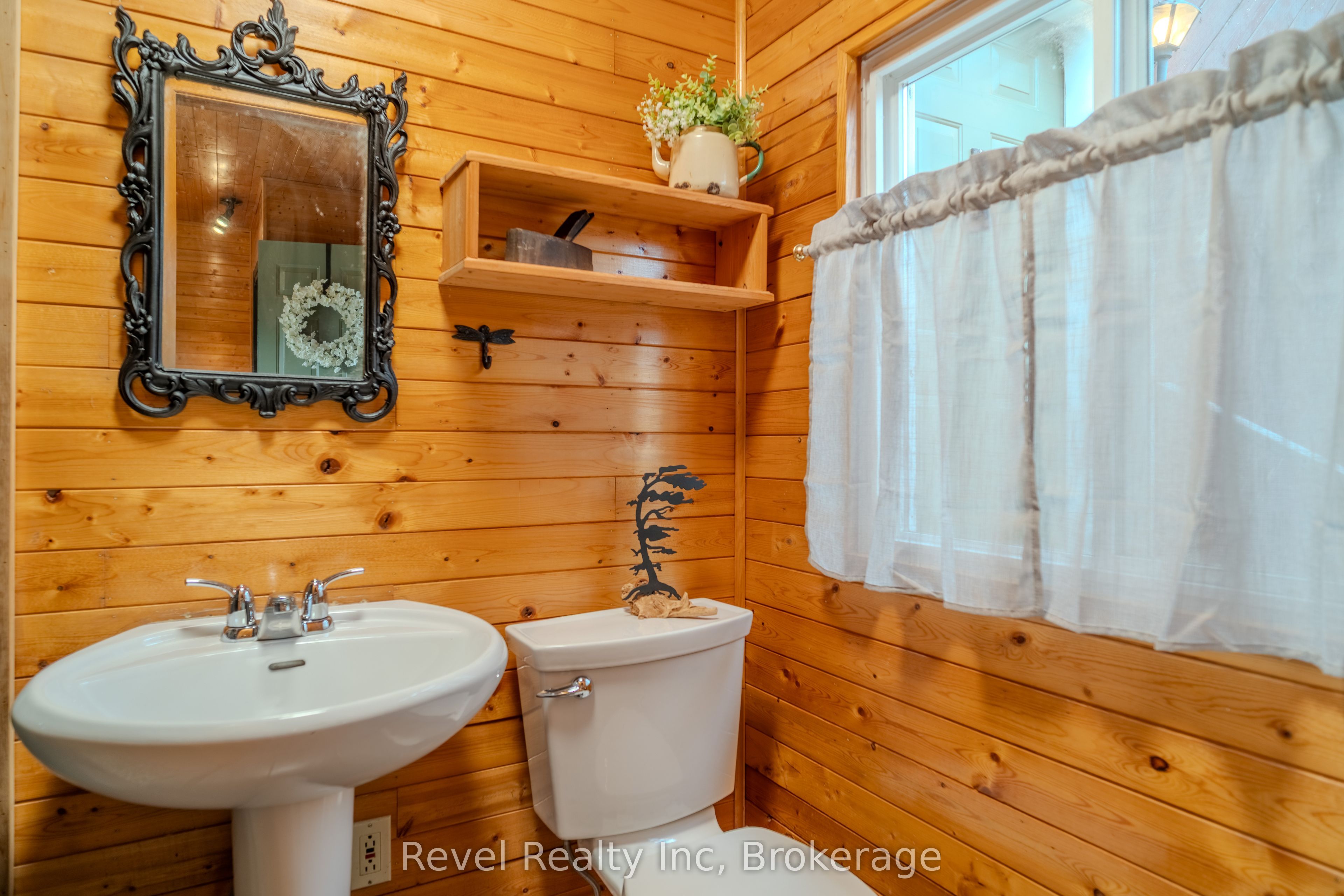 14 Swallow Road Property Photo 19