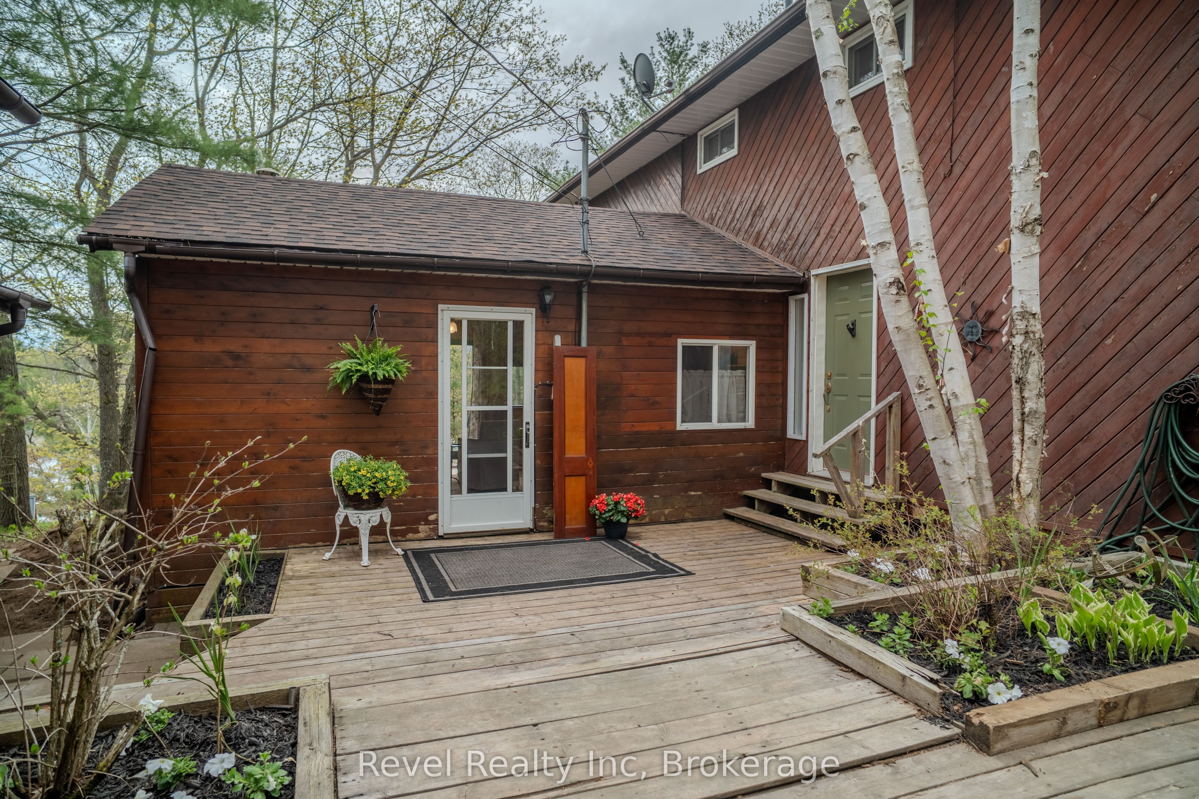 14 Swallow Road Property Photo 23