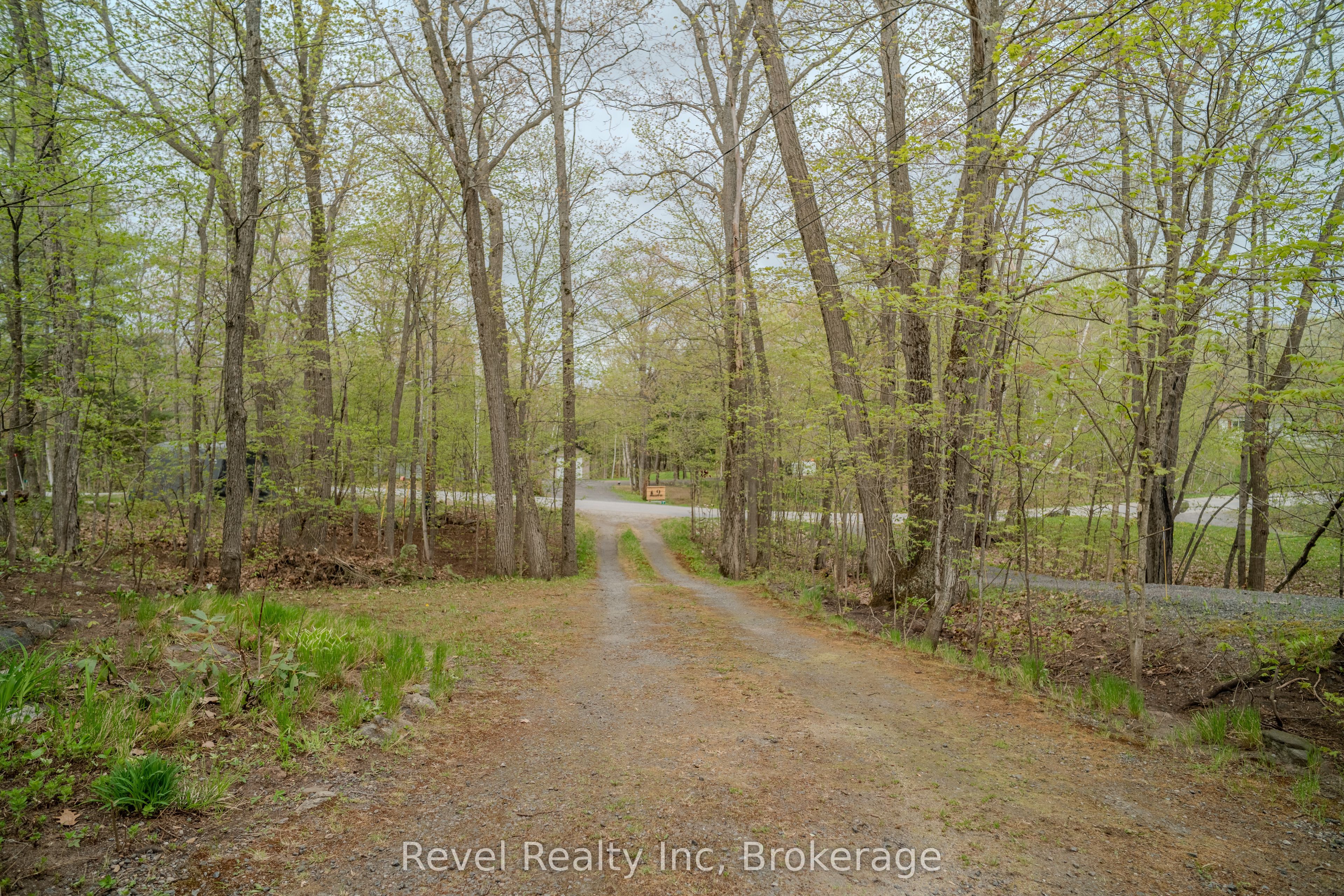 14 Swallow Road Property Photo 24