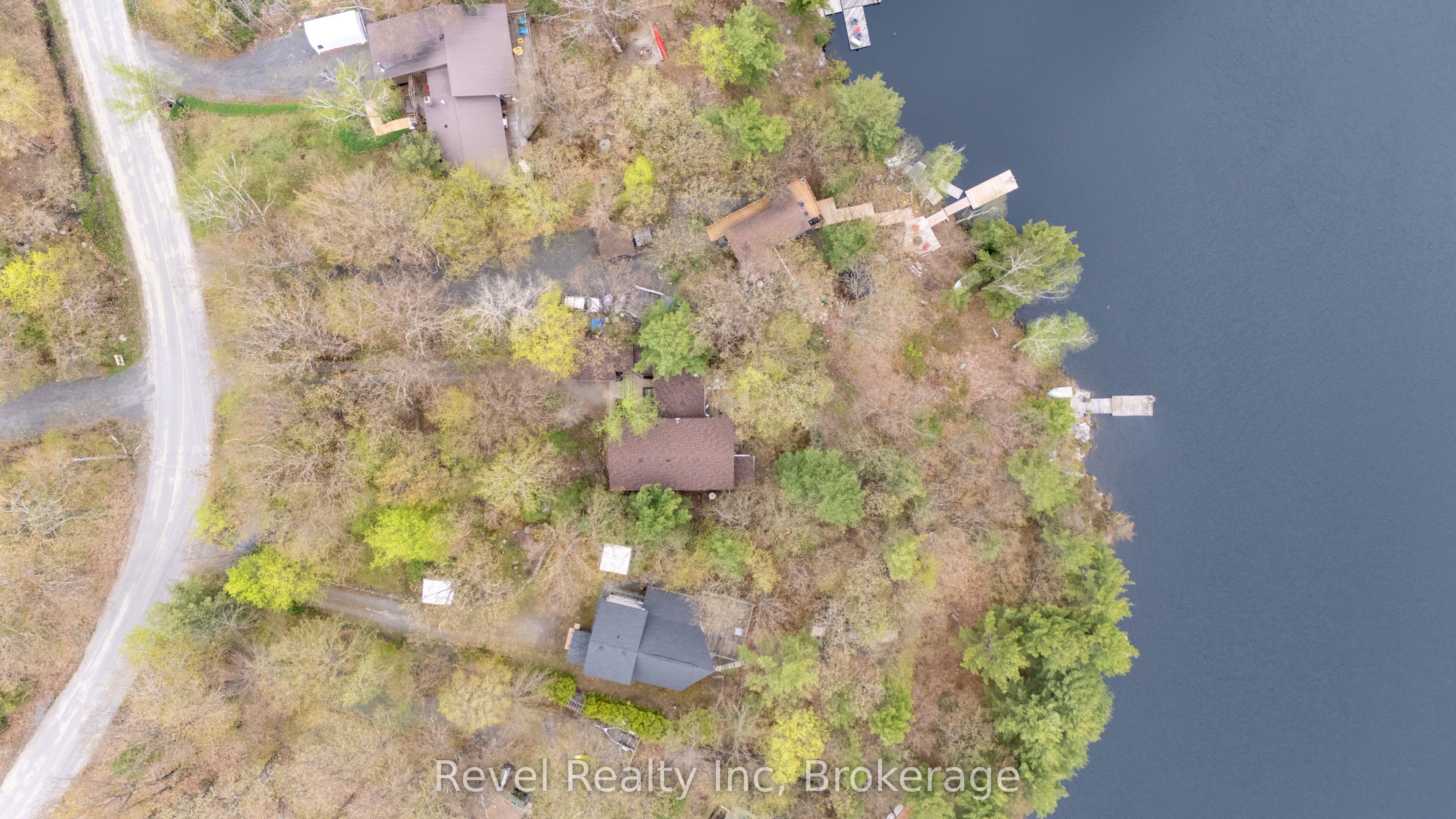 14 Swallow Road Property Photo 25