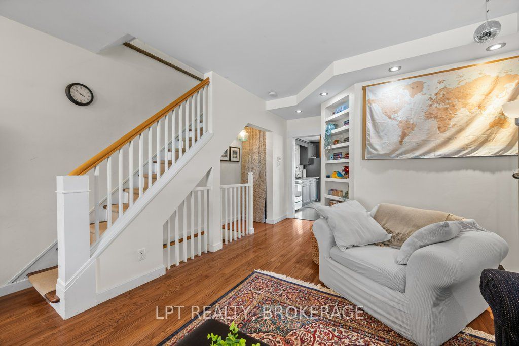 570 Frontenac Street Property Photo 7