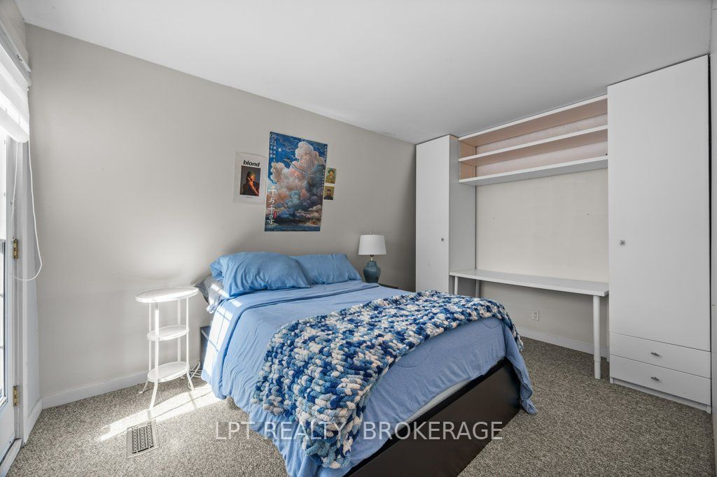 570 Frontenac Street Property Photo 18