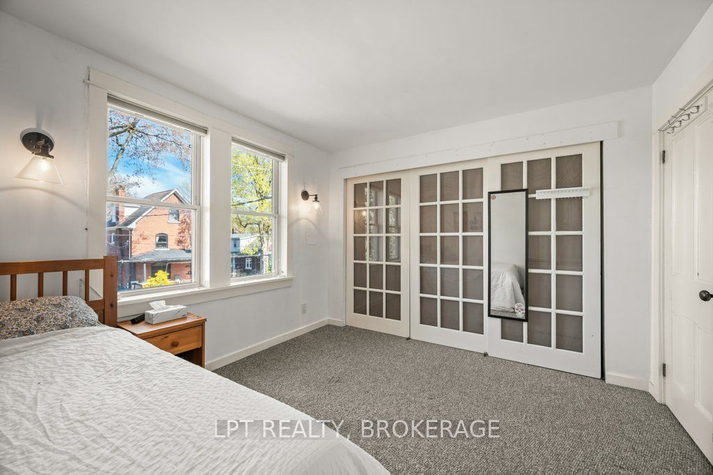 570 Frontenac Street Property Photo 25