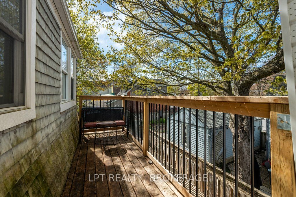 570 Frontenac Street Property Photo 35