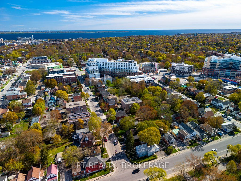 570 Frontenac Street Property Photo 38