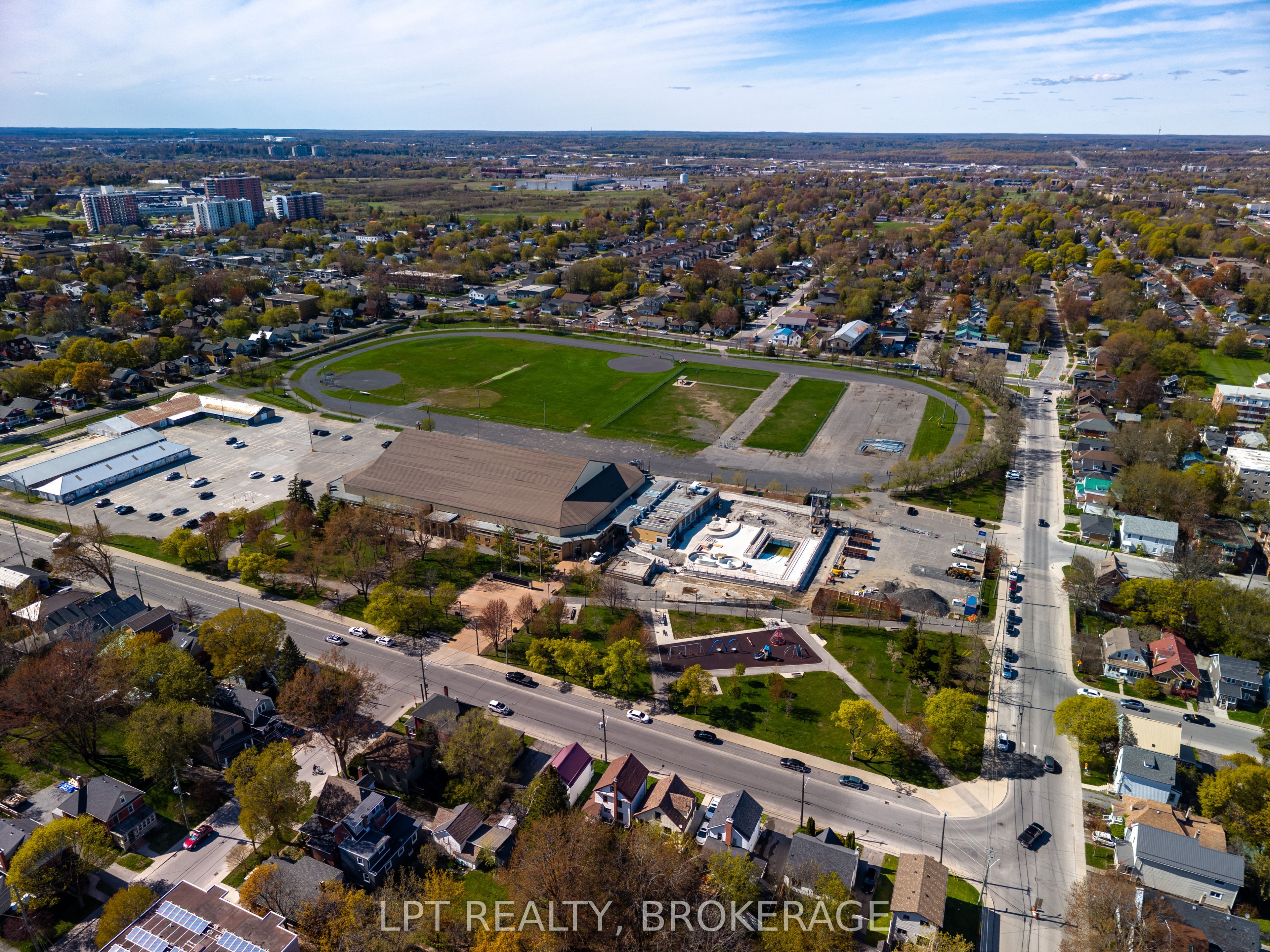 570 Frontenac Street Property Photo 41